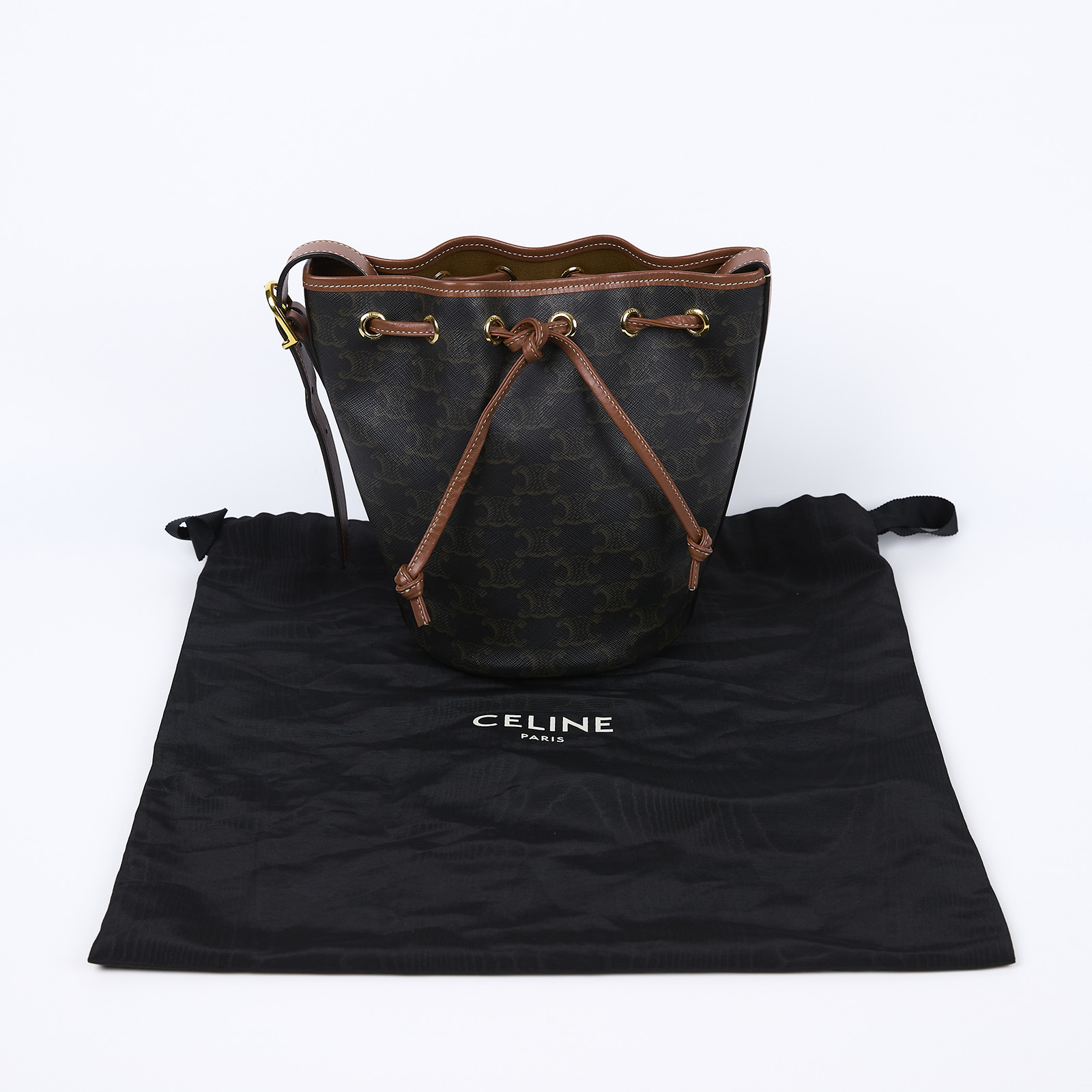 思琳 CELINE Triomphe帆布 小型 索繩 斜背 肩背 水桶包 191142BZJ 原花抽繩水桶包 防塵袋