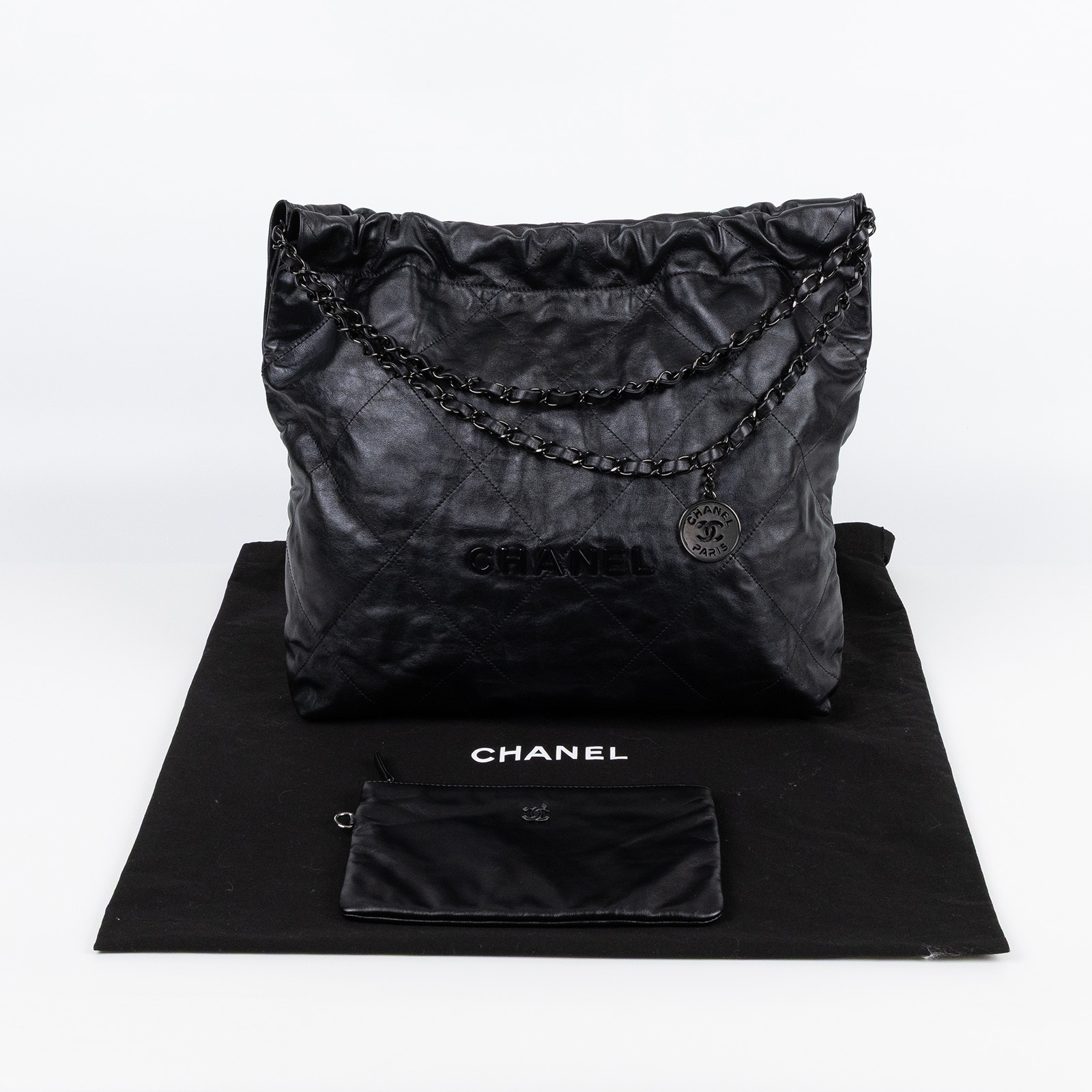 香奈兒 CHANEL 22 小型 束口包 AS3260 晶片款 黑SO BLACK 22包 小號 　角擦 防塵袋(邊角擦傷)