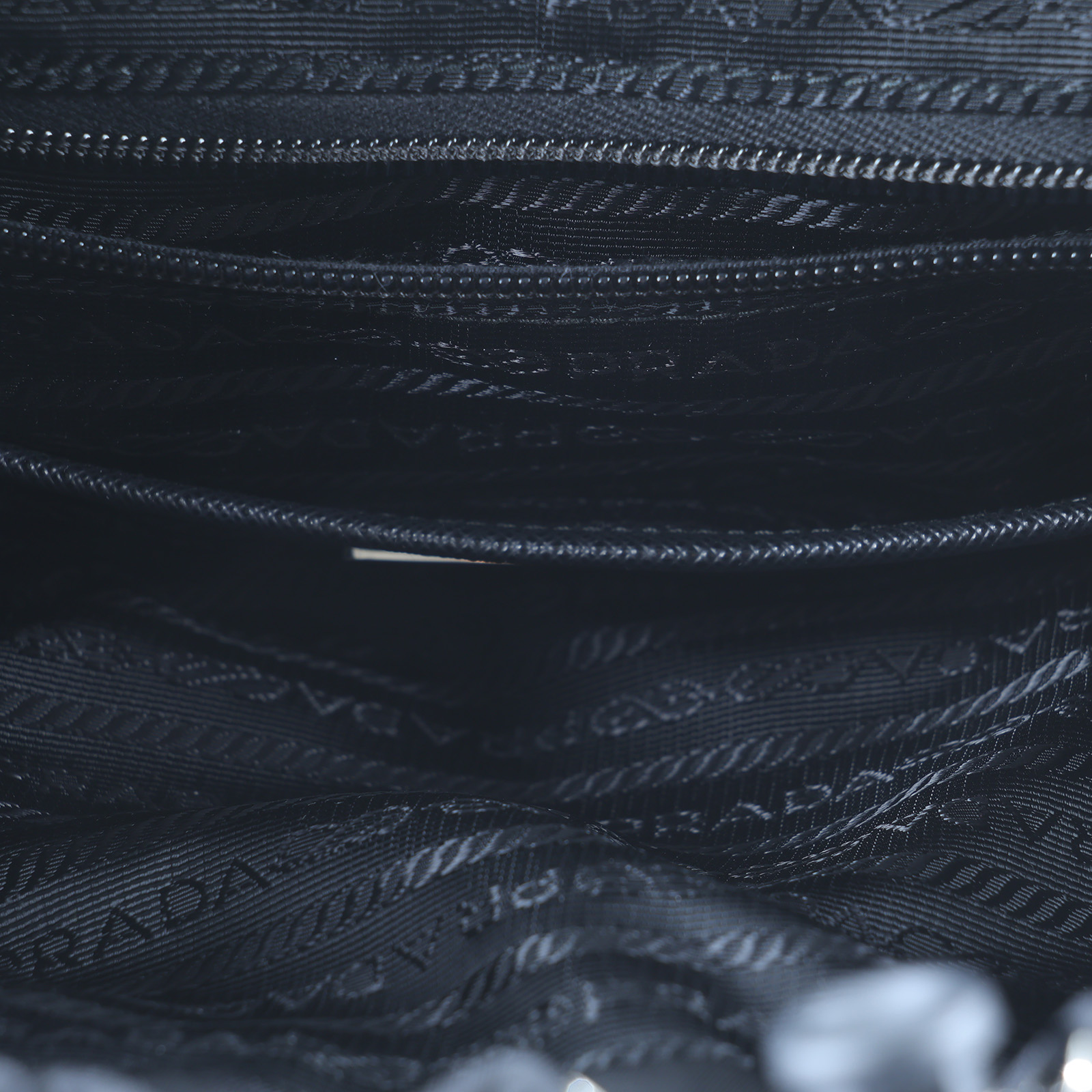 普拉達 PRADA Re-Nylon 背囊 1BZ039_RV44 黑尼龍後背包 防塵袋