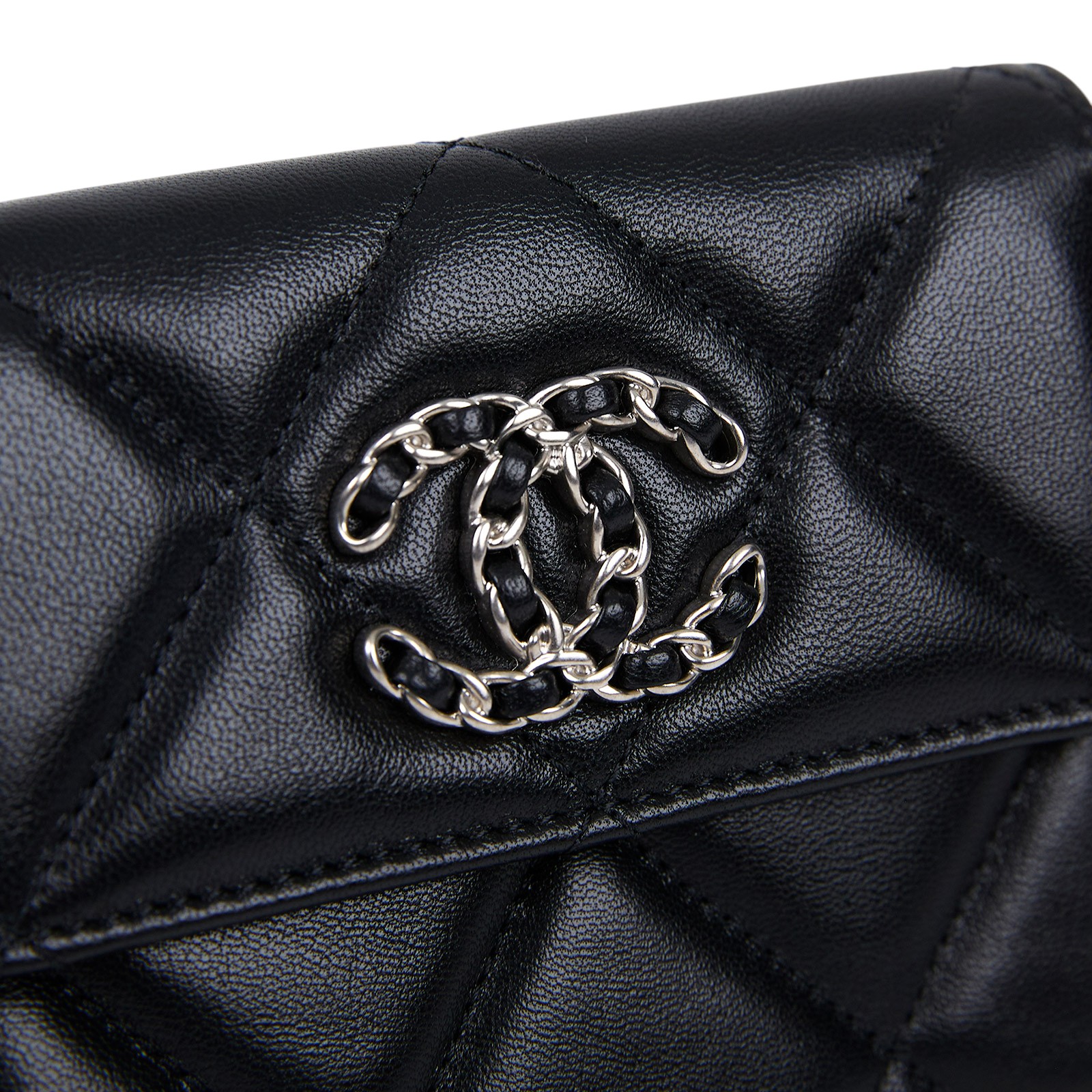 香奈兒 CHANEL 19 三折短夾 AP2809 黑羊19三折短夾 原廠盒子/防塵袋