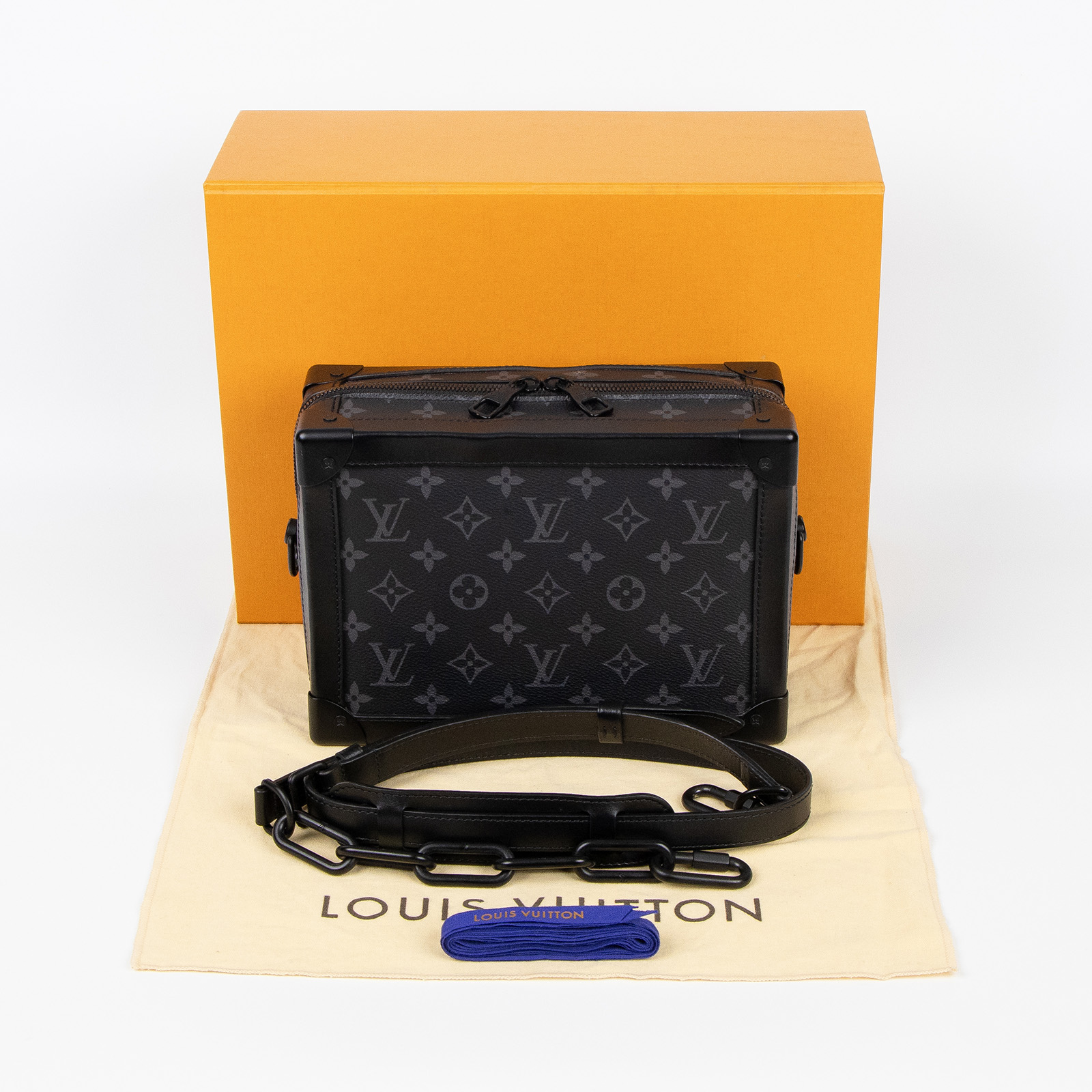 路易威登 LOUIS VUITTON SOFT TRUNK 老花 斜背包 黑色 M44730 黑原花SOFT TRUNK 原廠盒子/防塵袋