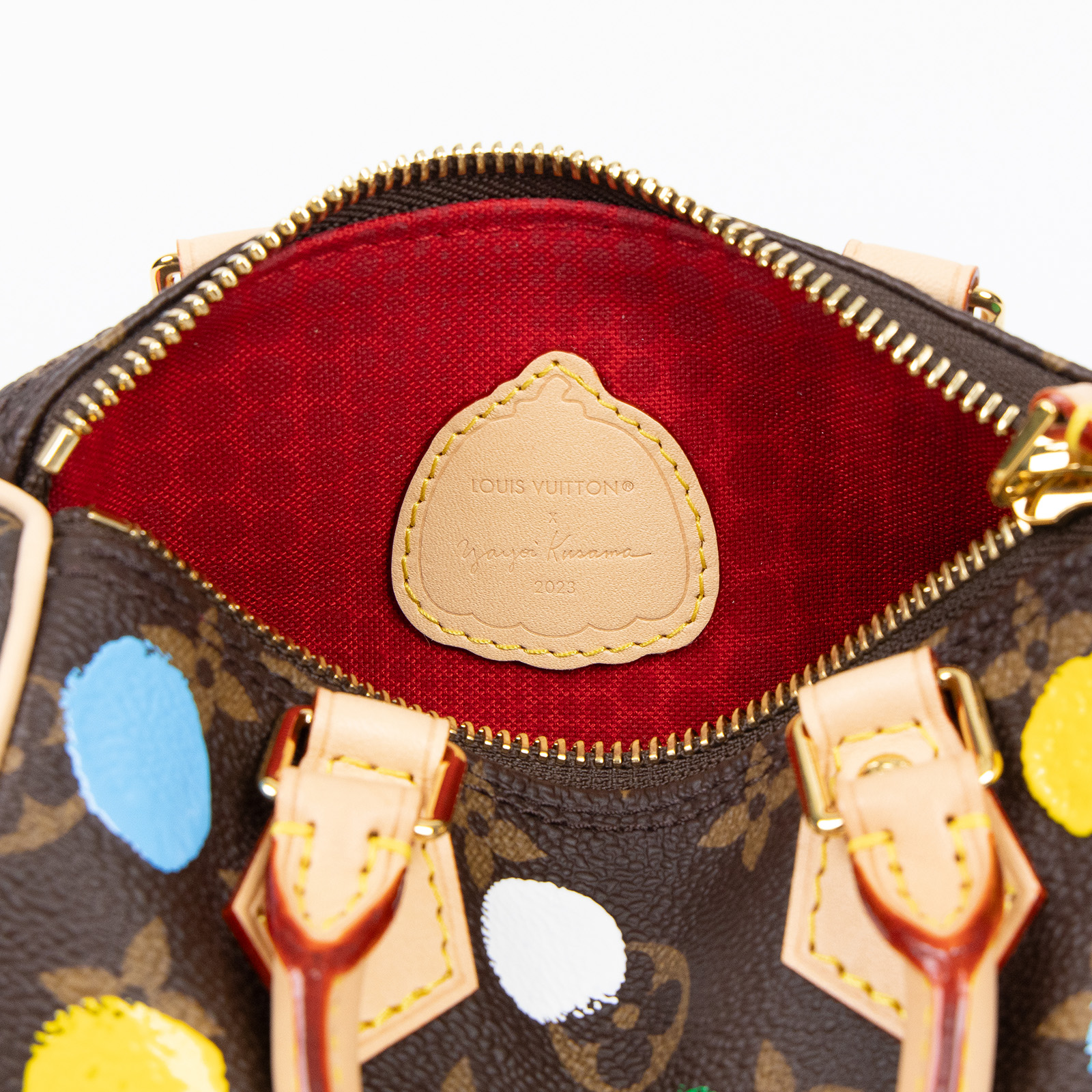 路易威登 LOUIS VUITTON 草間彌生聯名 LV x YK Nano Speedy 肩背 手提 圓筒包 M81979 晶片款  原廠盒子/防塵袋/背帶/購買證明影本