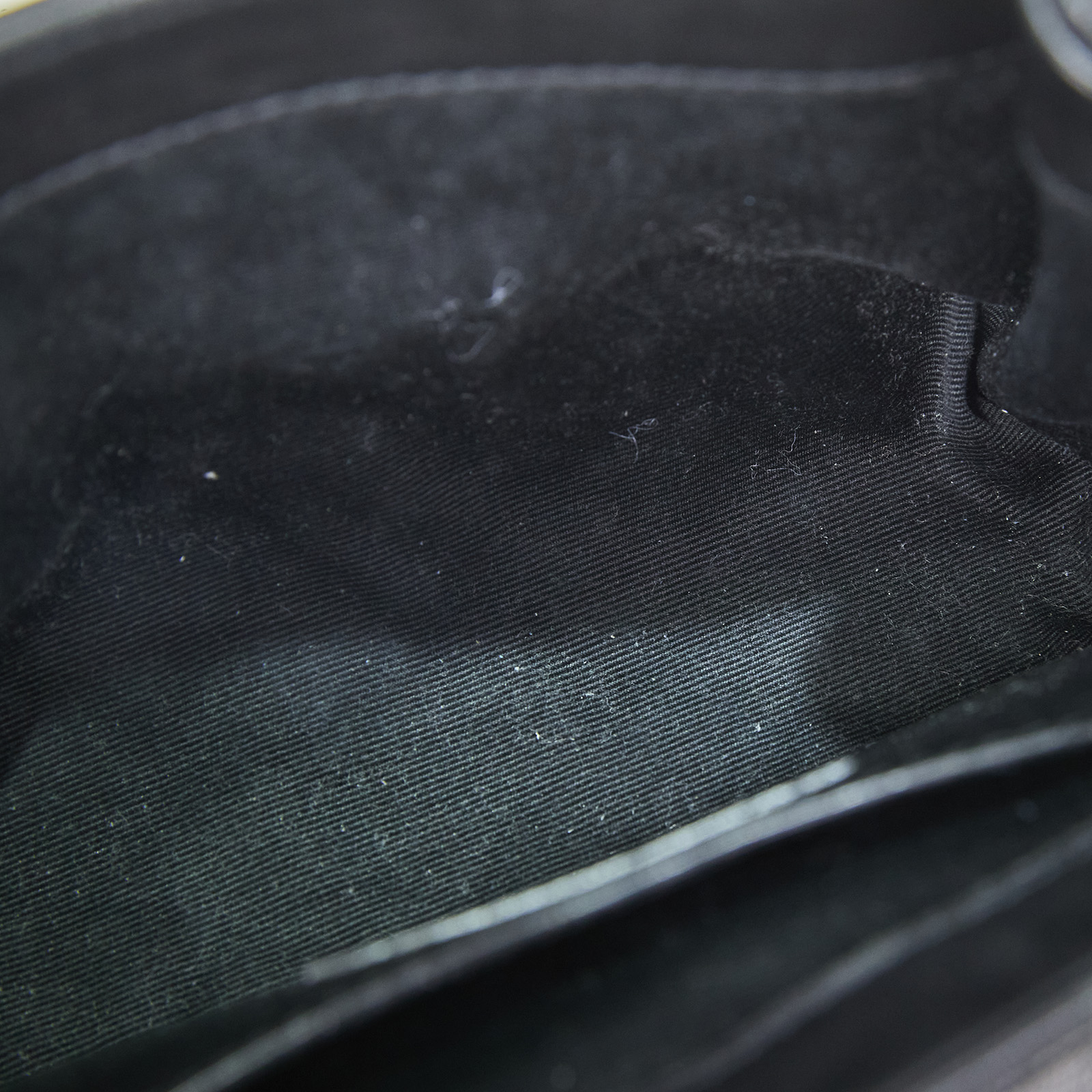 聖羅蘭 YSL SAINT LAURENT Nolia 小羊皮 迷你 手袋 肩背包 金色五金 6727381EL07 黑NOLITA 防塵袋