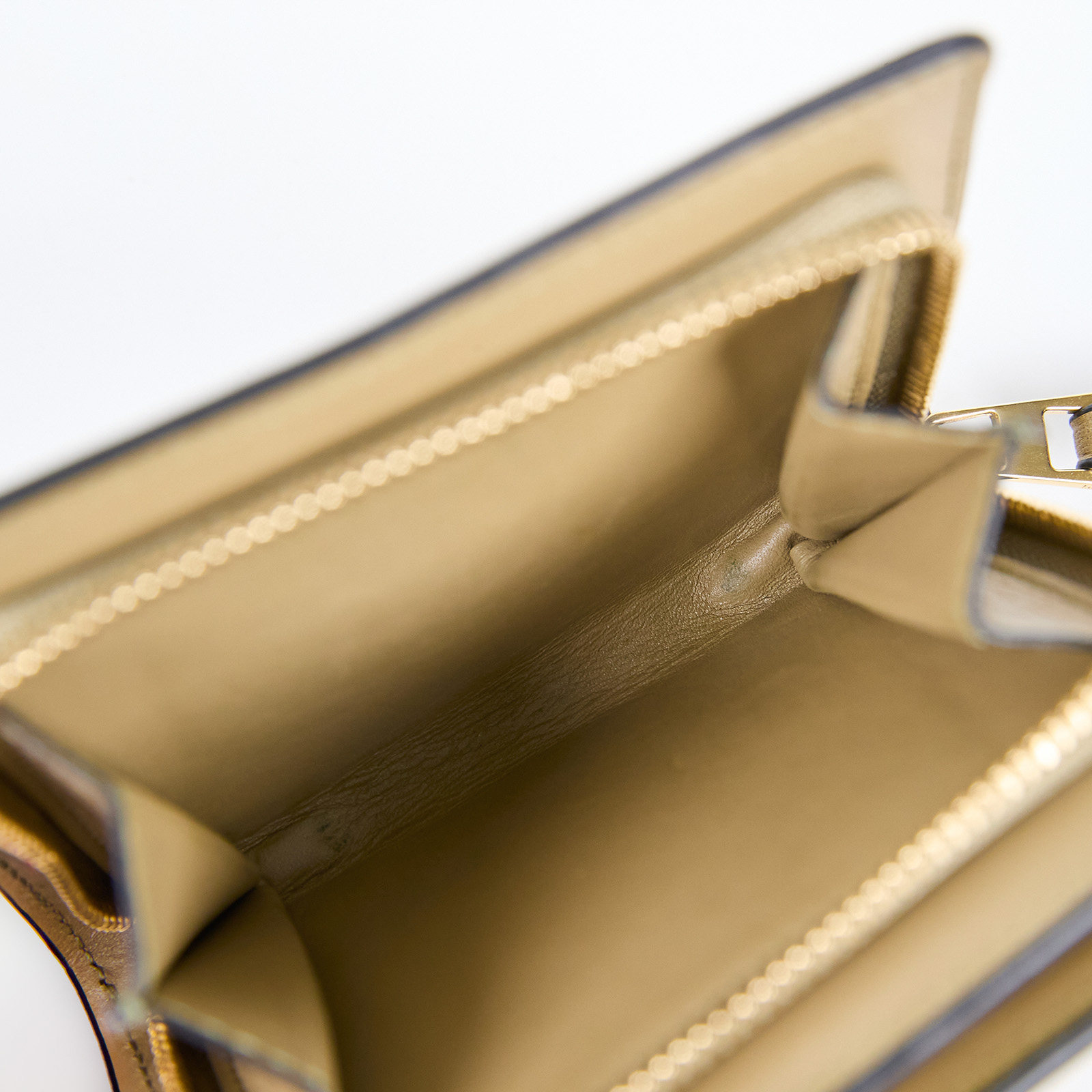 羅意威 LOEWE Puzzle Compact 拉鍊錢包 短夾 C510Z41X01 米黃PUZZLE短夾 原廠盒子/防塵袋