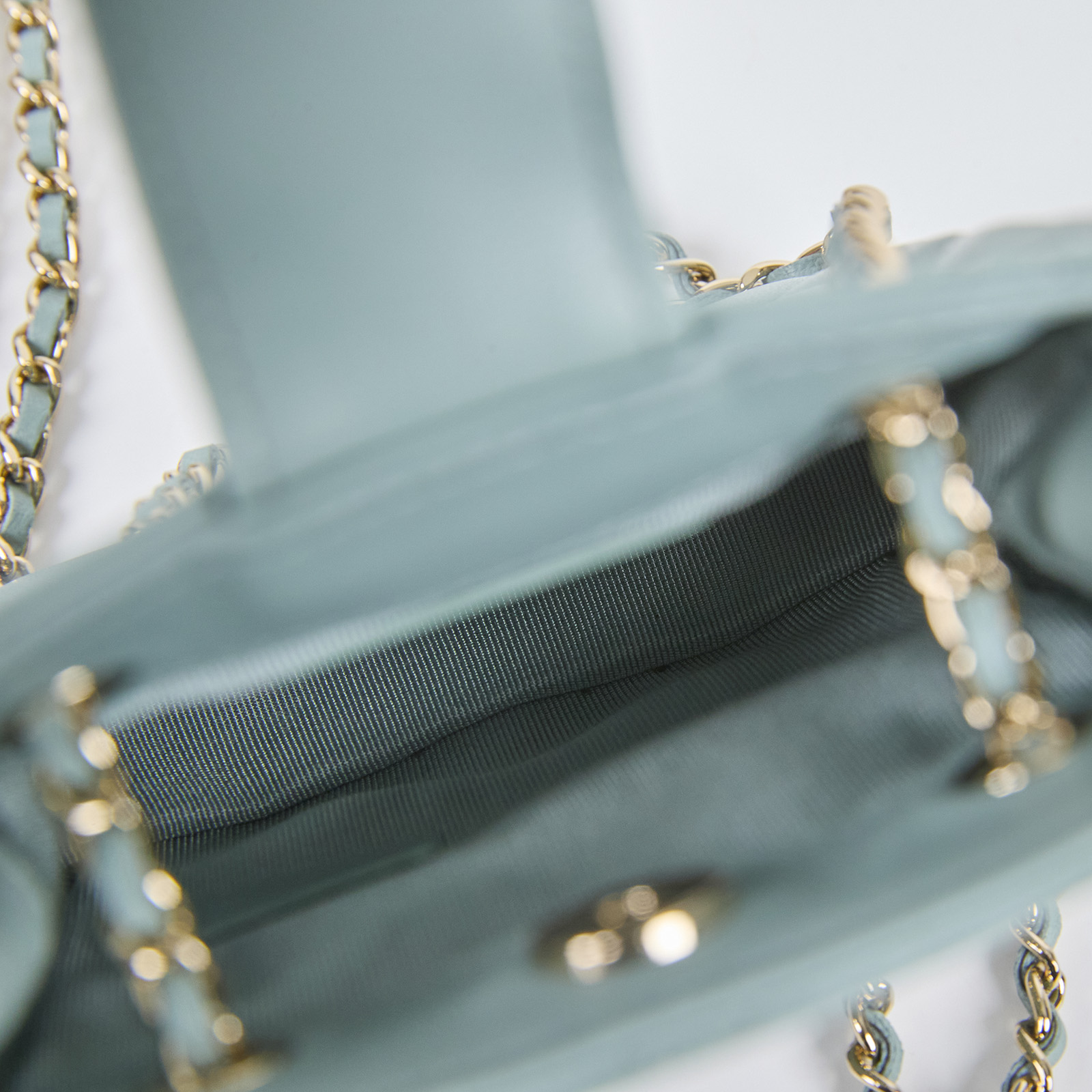 香奈兒 CHANEL 荔枝皮 肩背 斜背 水桶包 AS3176 31開灰綠迷你小廢包 防塵袋/保證卡