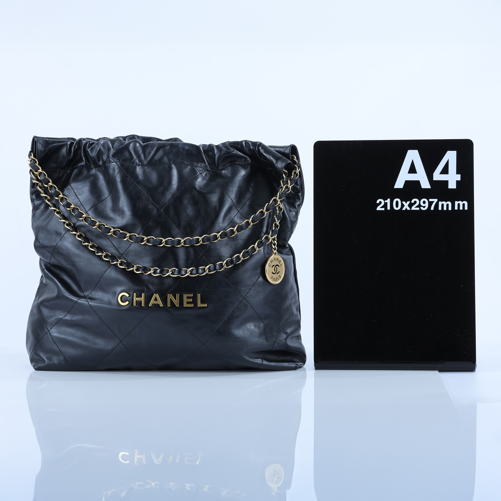 香奈兒 CHANEL 22 中型 束口包 AS3261 晶片款 黑金22號 中號 　有髒汙 防塵袋