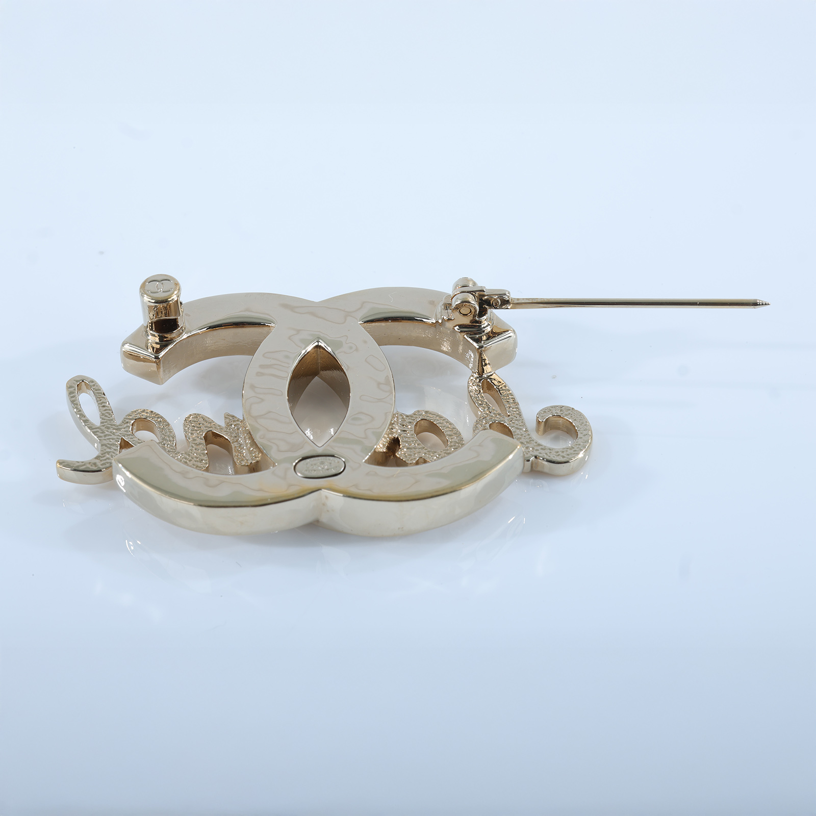 香奈兒 CHANEL 雙C LOGO 品牌 字母 珍珠 胸針 金色 L23B 雙C胸針 無附屬品