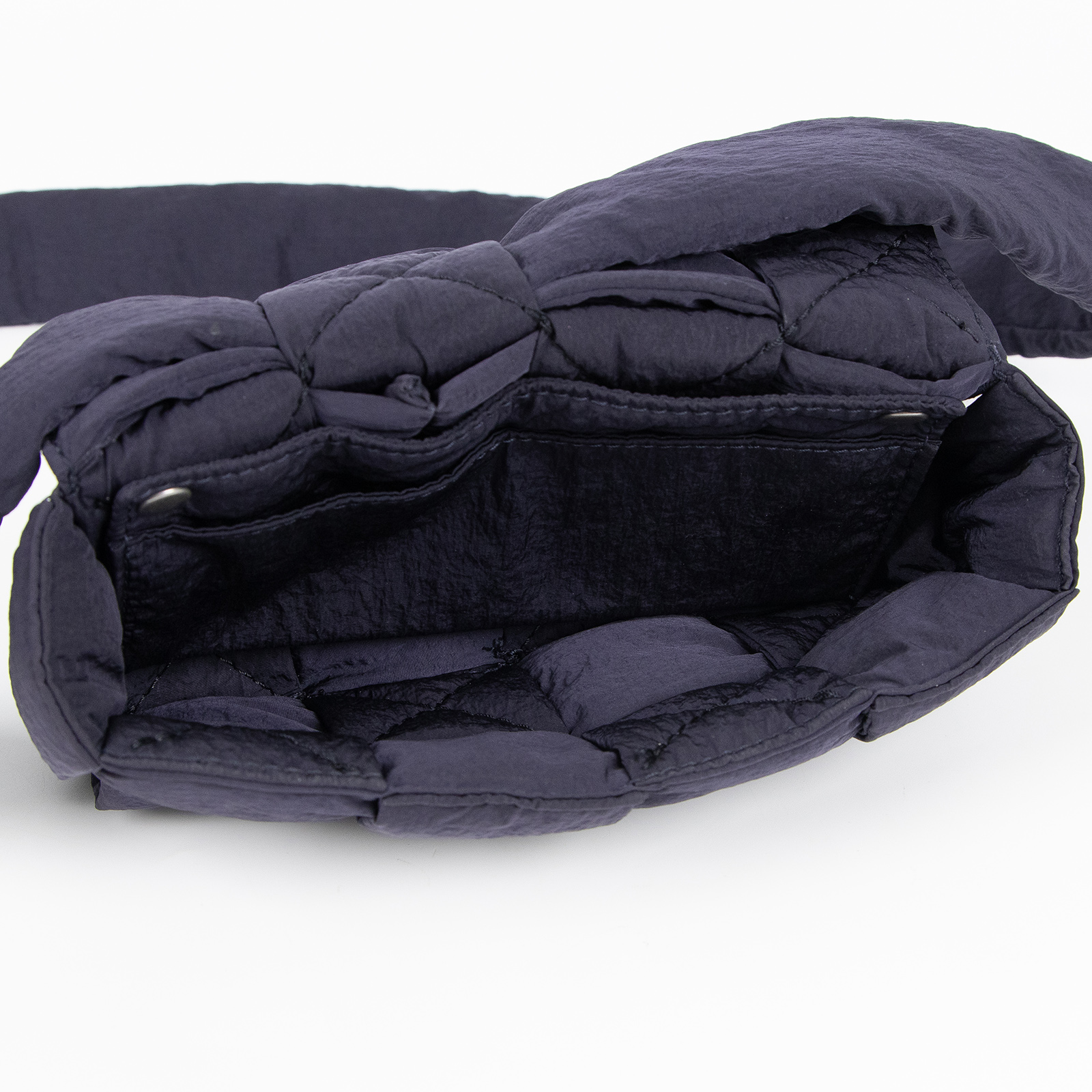 寶緹嘉 BOTTEGA VENETA Padded Cassette 尼龍 編織腰包 679763VB080  原廠盒子/防塵袋