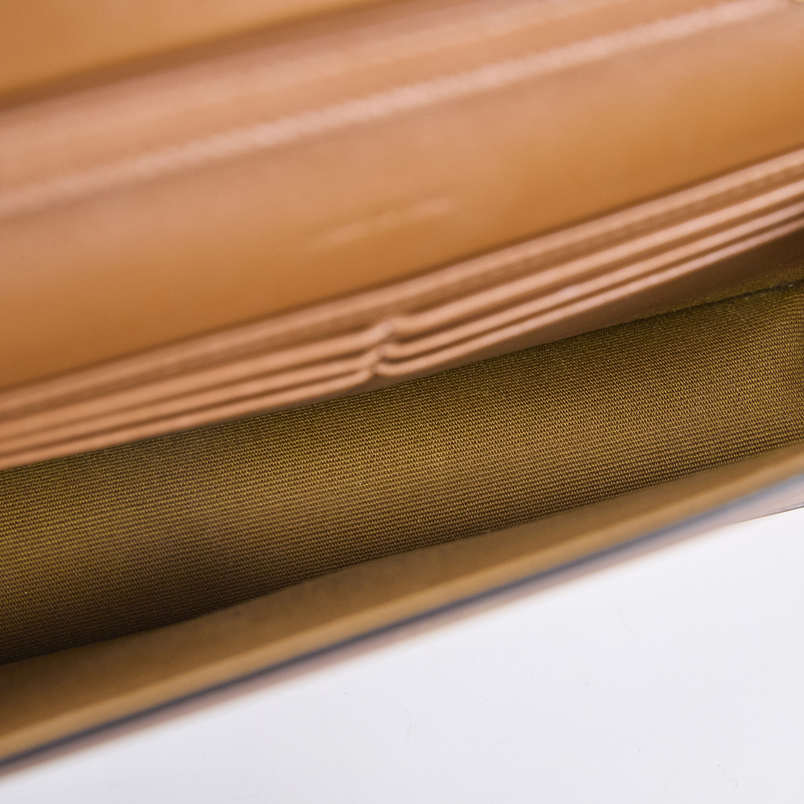 思琳 CELINE Margo 標誌印花 飾鍊錢包 10L462DQB 棕凱旋肩背包 無附屬品