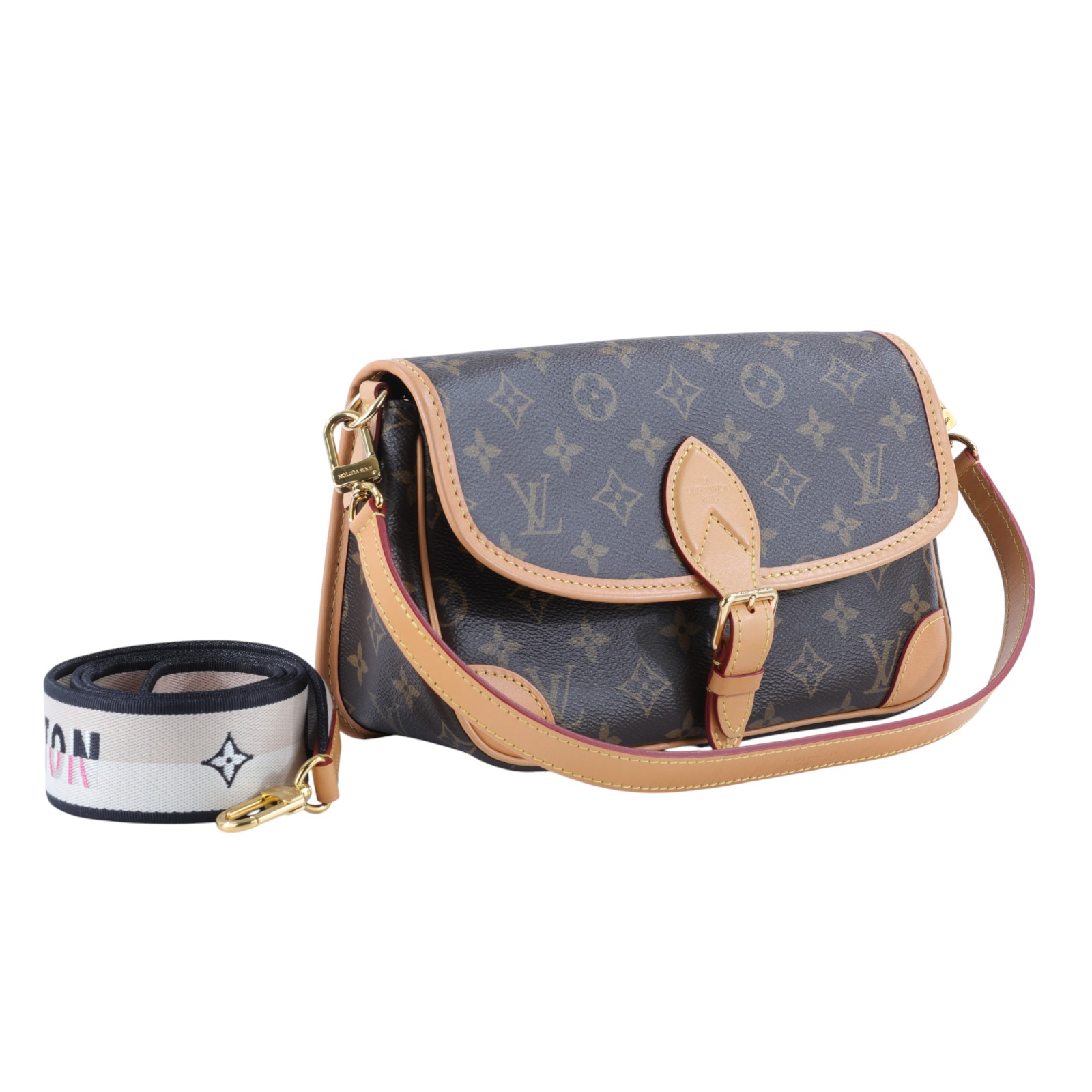 路易威登 LOUIS VUITTON Diane 腋下包法棍 單肩背包 經典帆布 M45985 晶片款 原花DIANE 防塵袋/購買證明