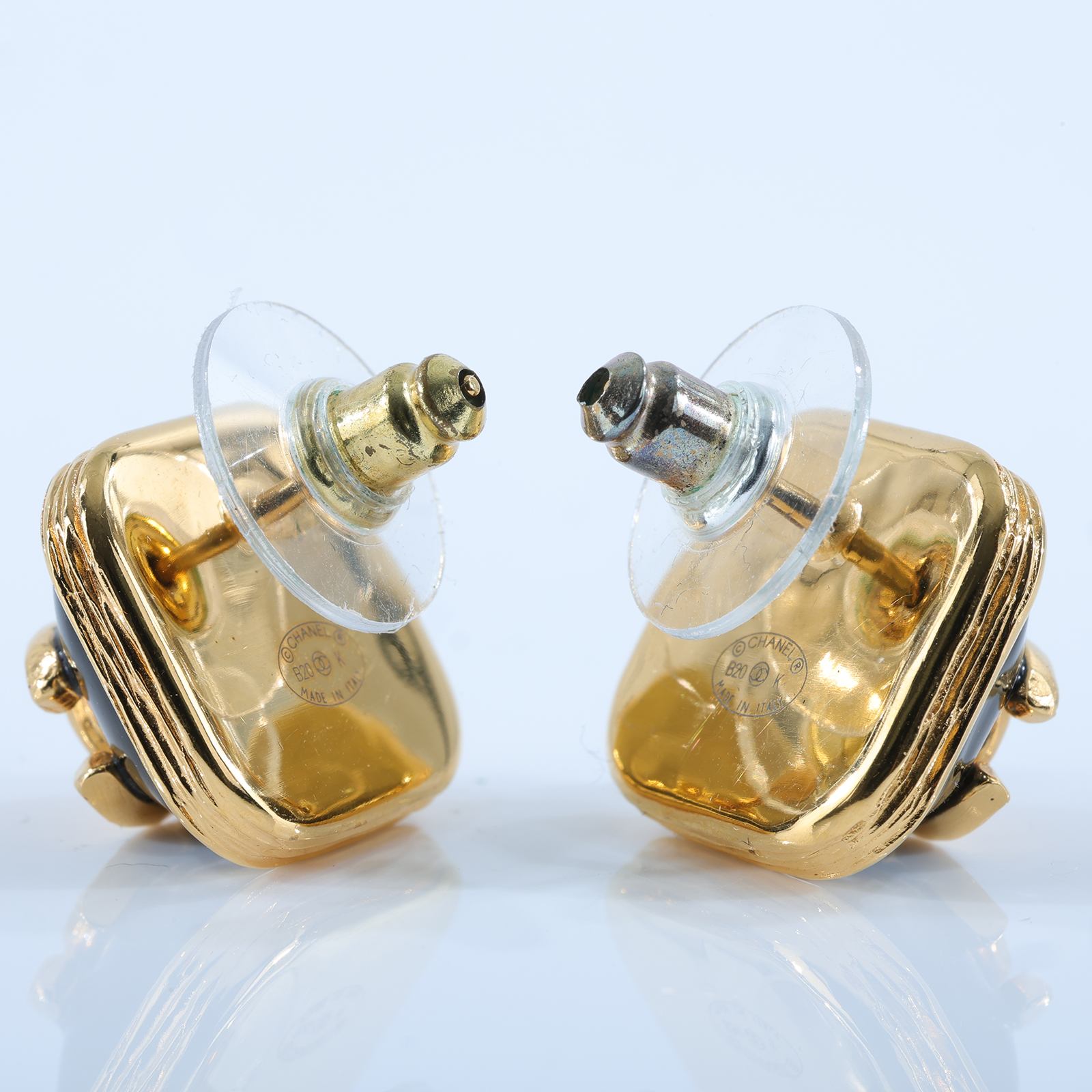 香奈兒 CHANEL CC 橢圓 耳環 B20K 黑金雙C耳環 原廠盒子