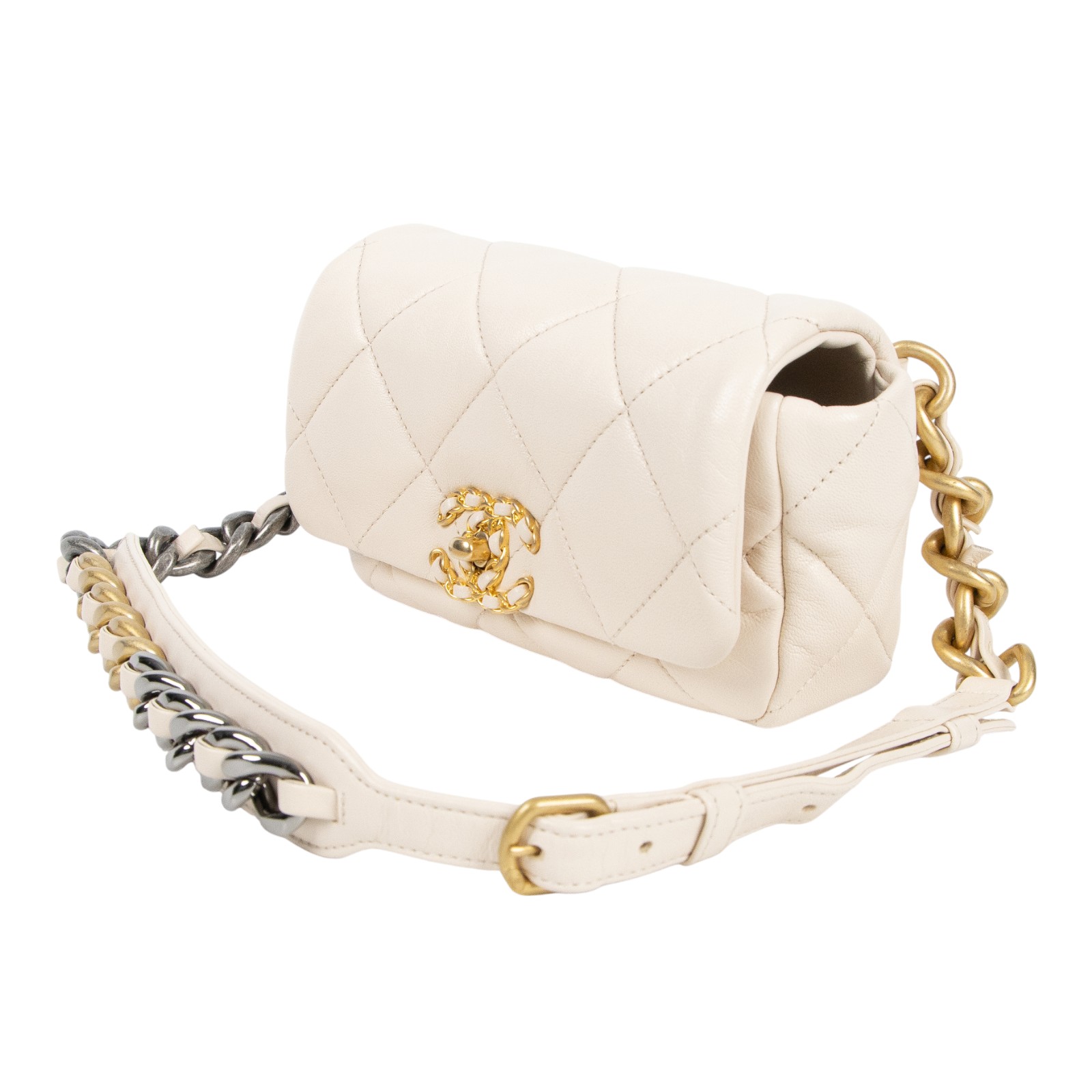 香奈兒 CHANEL 19 口蓋包 小羊皮  菱格紋 腰包  29開 奶茶19腰包　　超高 原廠盒子/保證卡