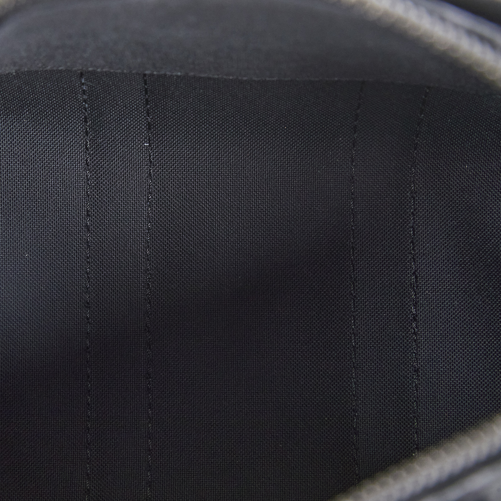 路易威登 LOUIS VUITTON Keepall Bandoulière 25 手提 肩背 波士頓包 Reverse帆布 黑色 M46271 晶片款  防塵袋//原廠盒子