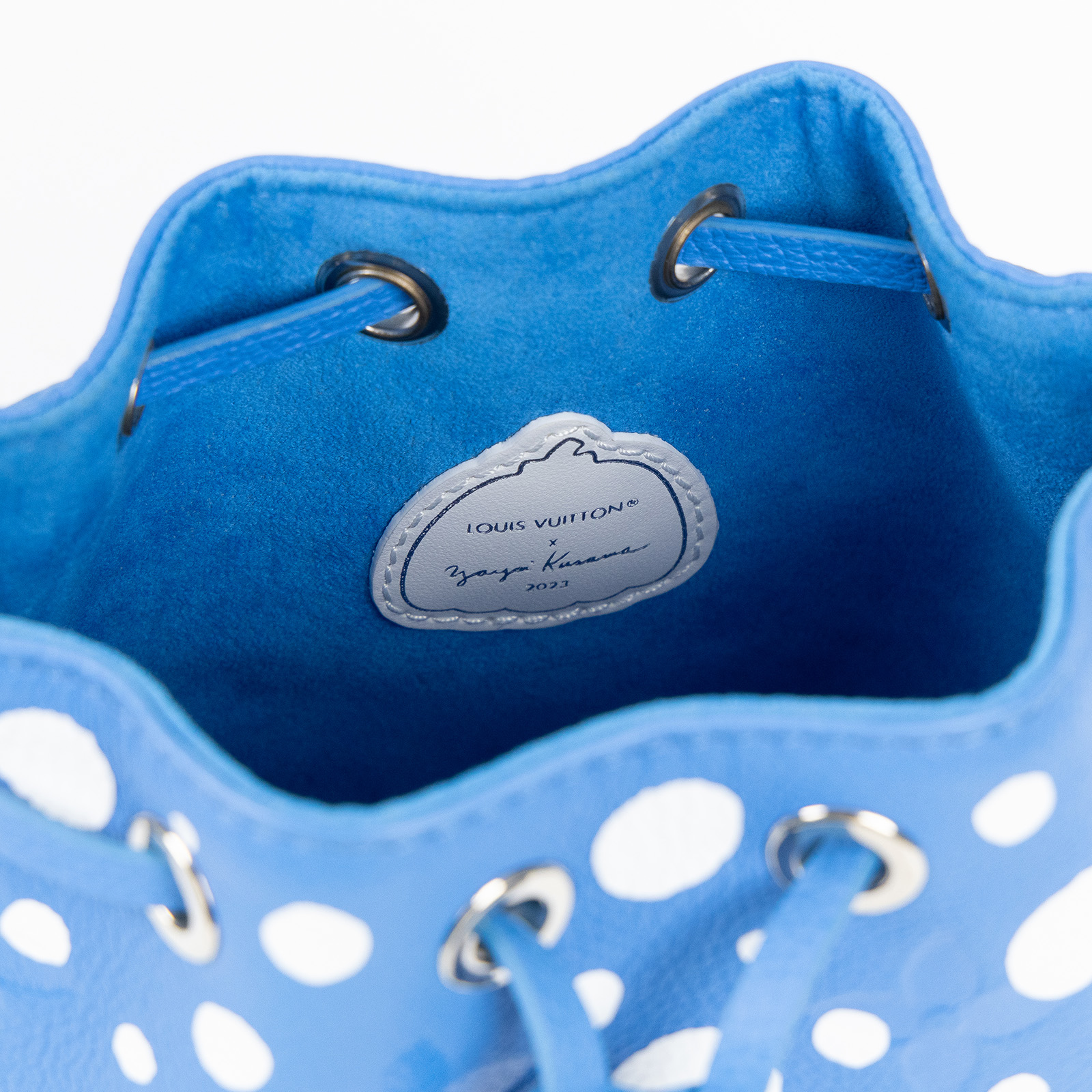 路易威登 LOUIS VUITTON Nano Noé 草間彌生聯名 束口水桶包 M81985 晶片款  原廠盒子/防塵袋/購買證明