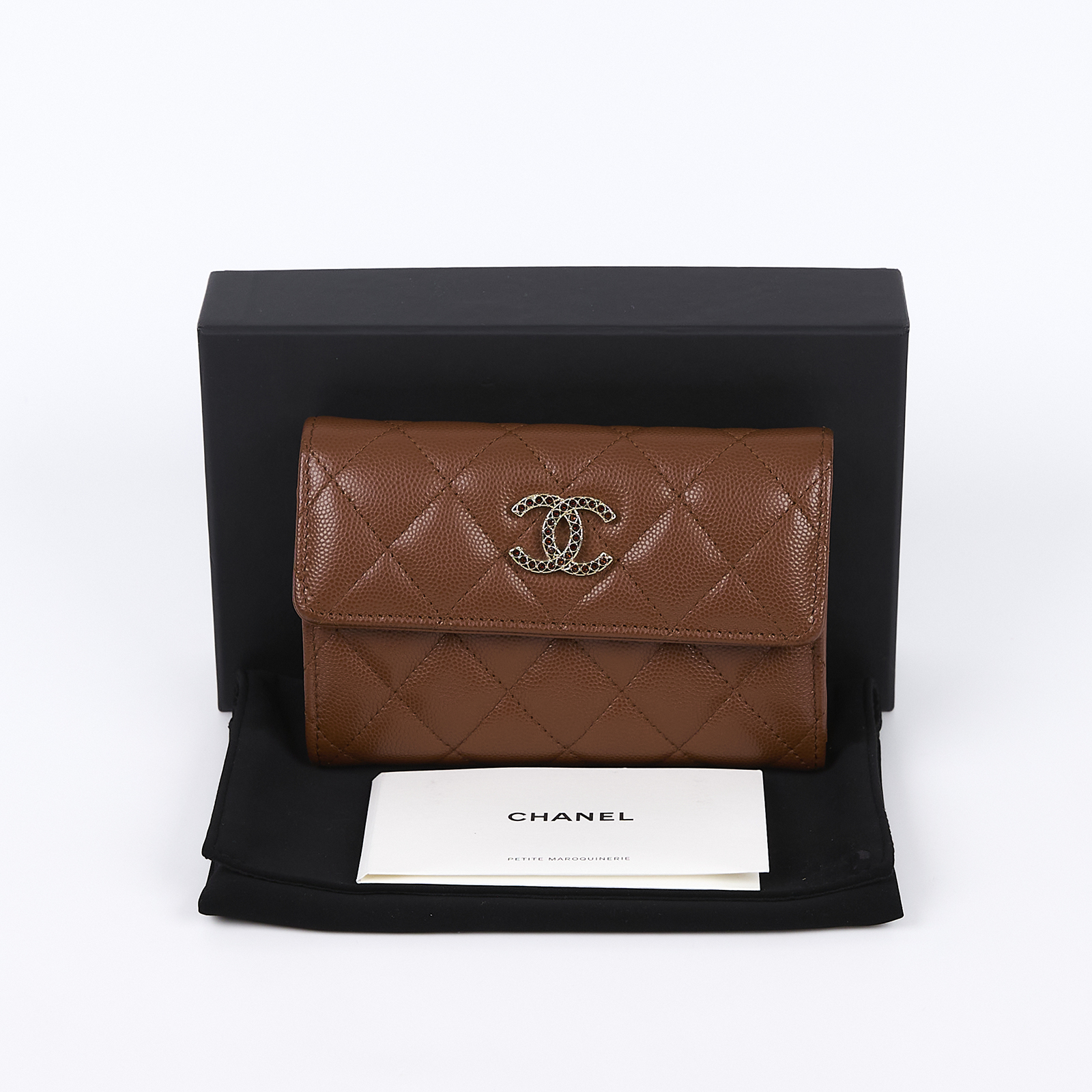 香奈兒 CHANEL 錢包 釦式 中夾 AP3398 晶片款 棕荔枝中夾　邊角擦傷傷 原廠盒子/防塵袋