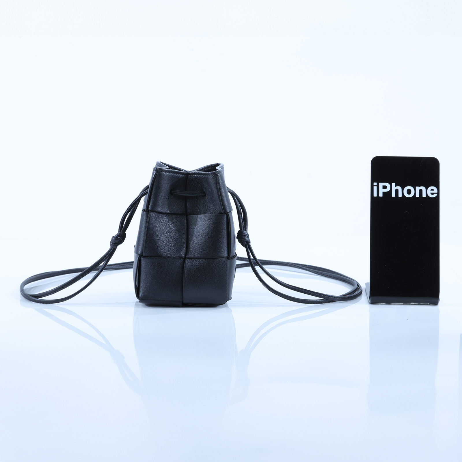 寶緹嘉 BOTTEGA VENETA Cassette 編織 迷你 水桶包 680217 黑CASSETTE MINI水桶包 無附屬品