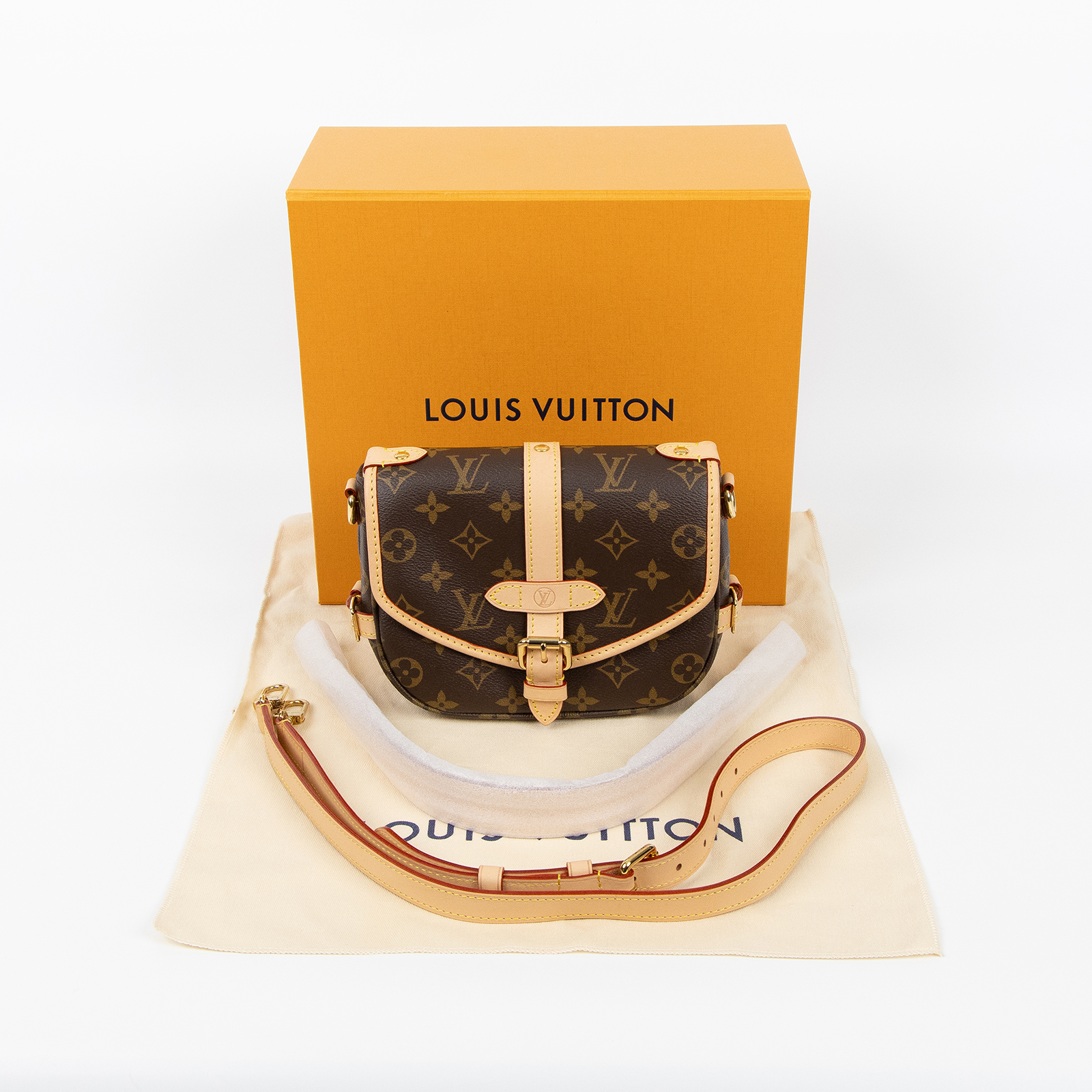 路易威登 LOUIS VUITTON Saumur BB  手提 馬鞍斜背包 M46740 晶片款 原花Saumur BB肩背包 原廠盒子/防塵袋/背帶3
