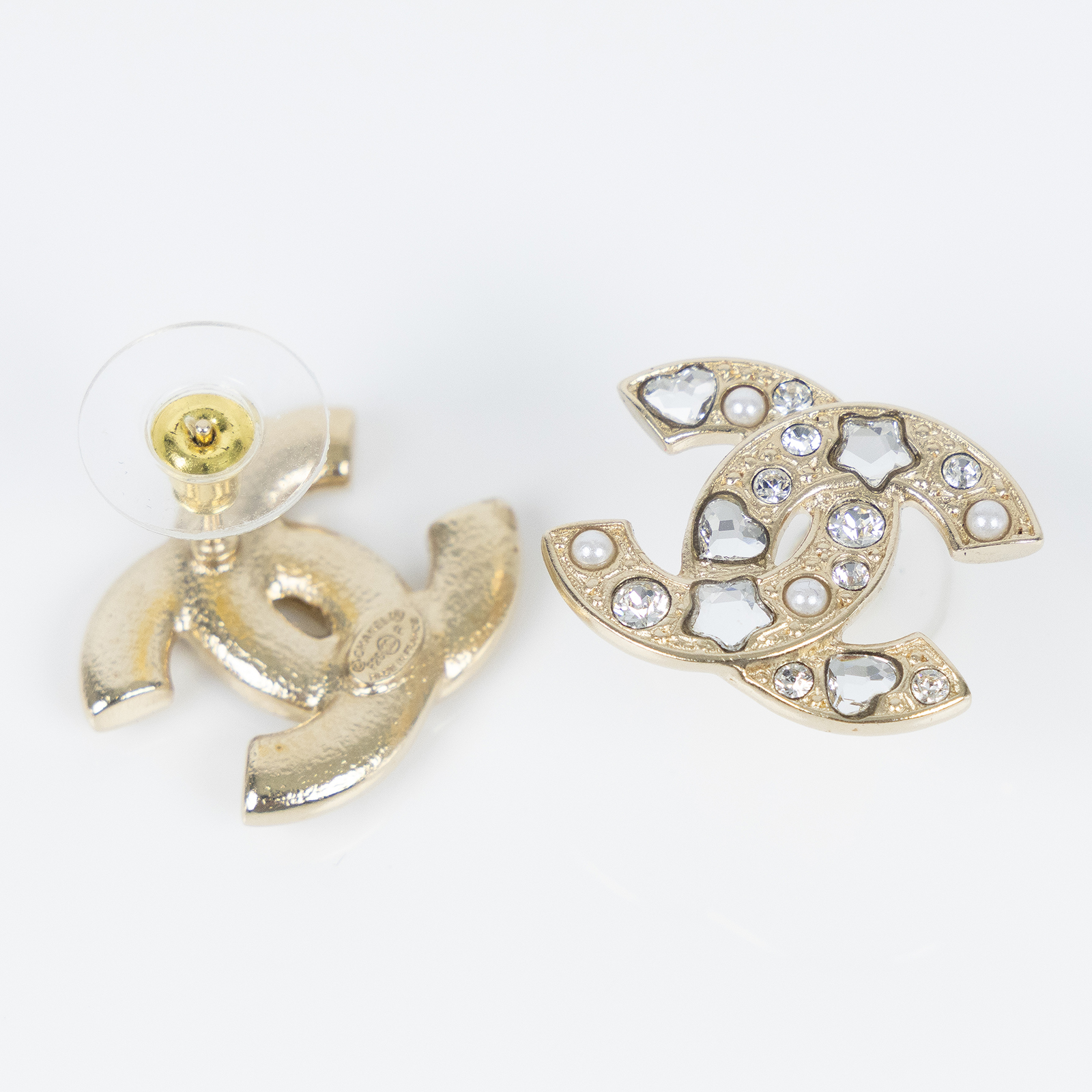 香奈兒 CHANEL CC LOGO 耳環 耳釘 F25P 金色大雙C耳環 原廠盒子/內襯