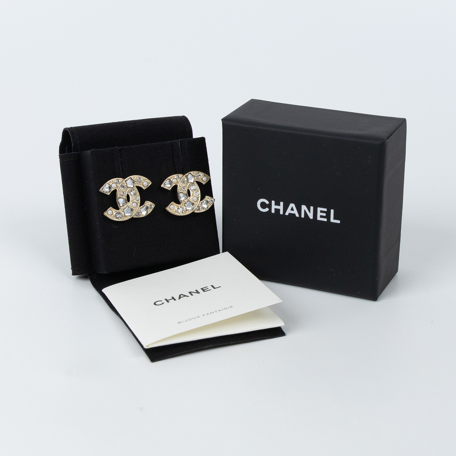 香奈兒 CHANEL CC LOGO 耳環 耳釘 F25P 金色大雙C耳環 原廠盒子/內襯