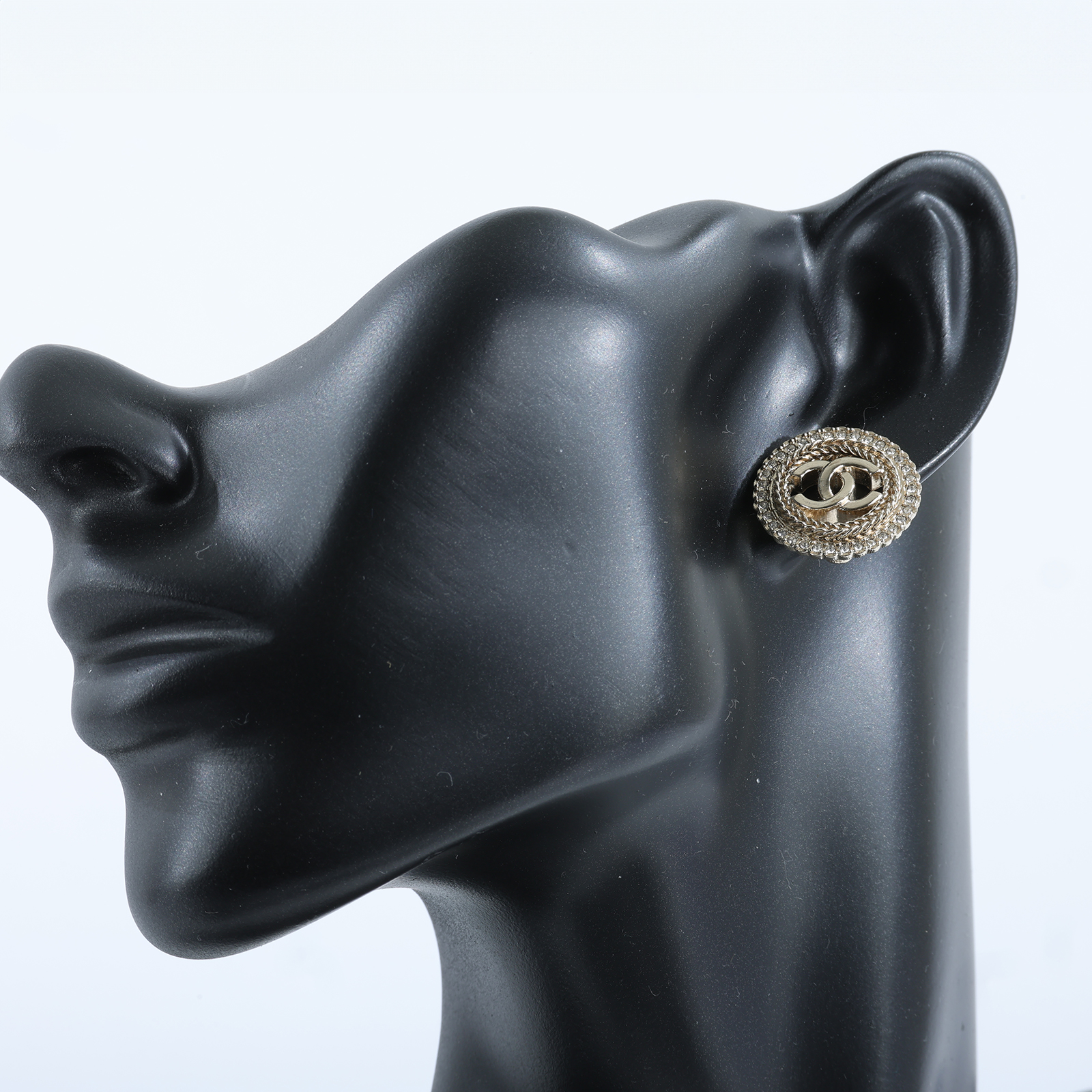 香奈兒 CHANEL CC LOGO 耳環 耳釘 ABE549/B24 K 金色圓圈貼耳雙C耳環 原廠盒子/防塵袋/購買證明