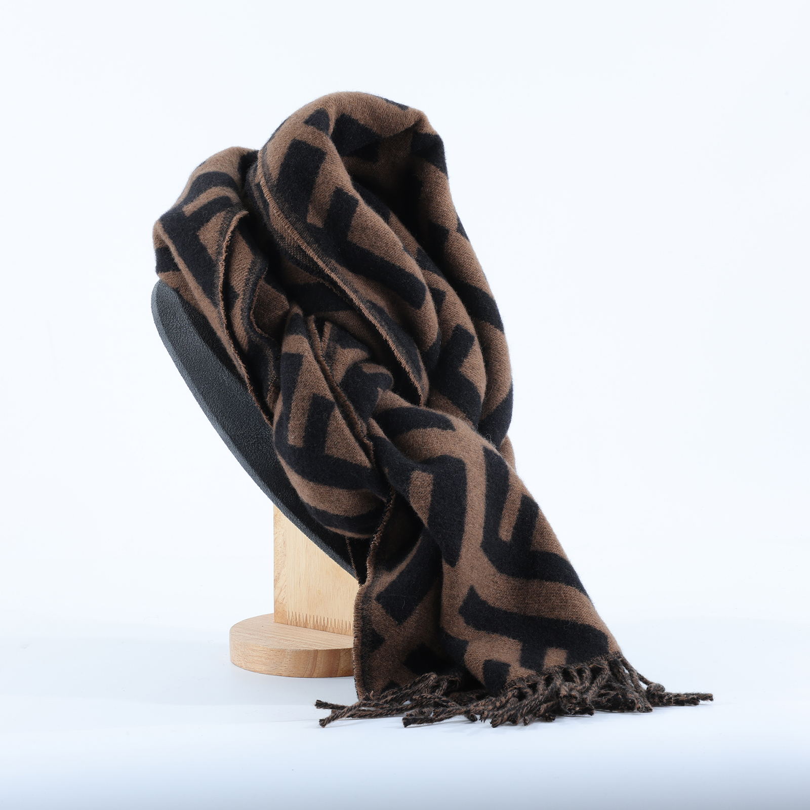 芬迪 FENDI FF 棕色羊絨 圍巾 FXT260A8RSF0QE1 棕色羊毛FF圍巾 防塵袋