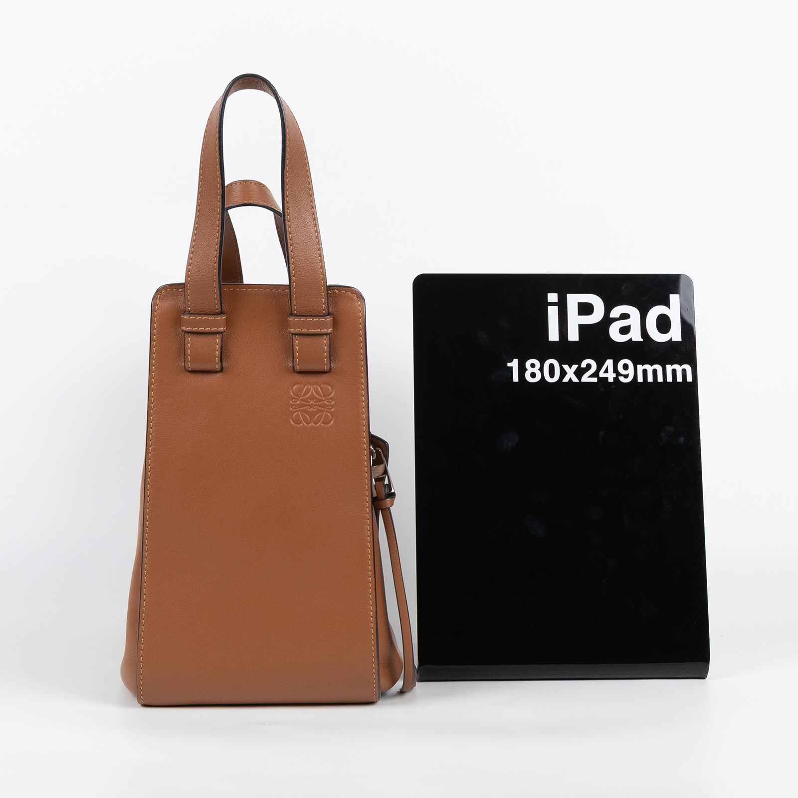 羅意威 LOEWE Hammock 手提包 小型 經典小牛皮  387.30.S35 焦糖HAMMOCK SMALL 防塵袋