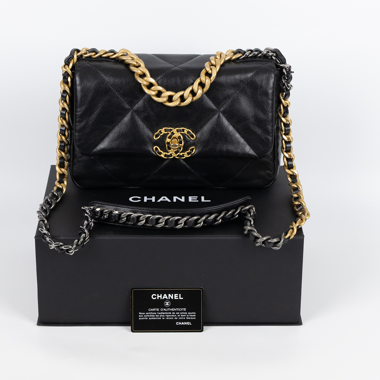 香奈兒 CHANEL 19 口蓋包 菱格紋 金銀鍊帶 手提 肩背包 AS1160 29開 黑19包 26CM 原廠盒子/保證卡
