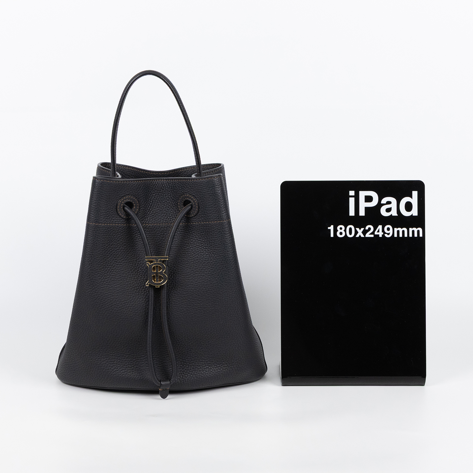 博柏利 BURBERRY TB Bag 水桶包 8055691 黑TB水桶包 無附屬品