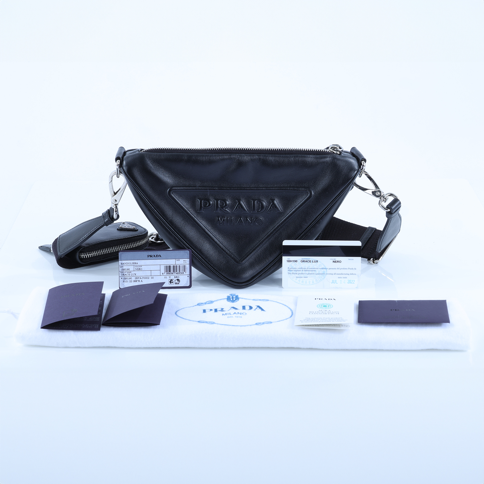 普拉達 PRADA 肩背包 1BH190_2BYA 黑三角肩背包 防塵袋/購買證明