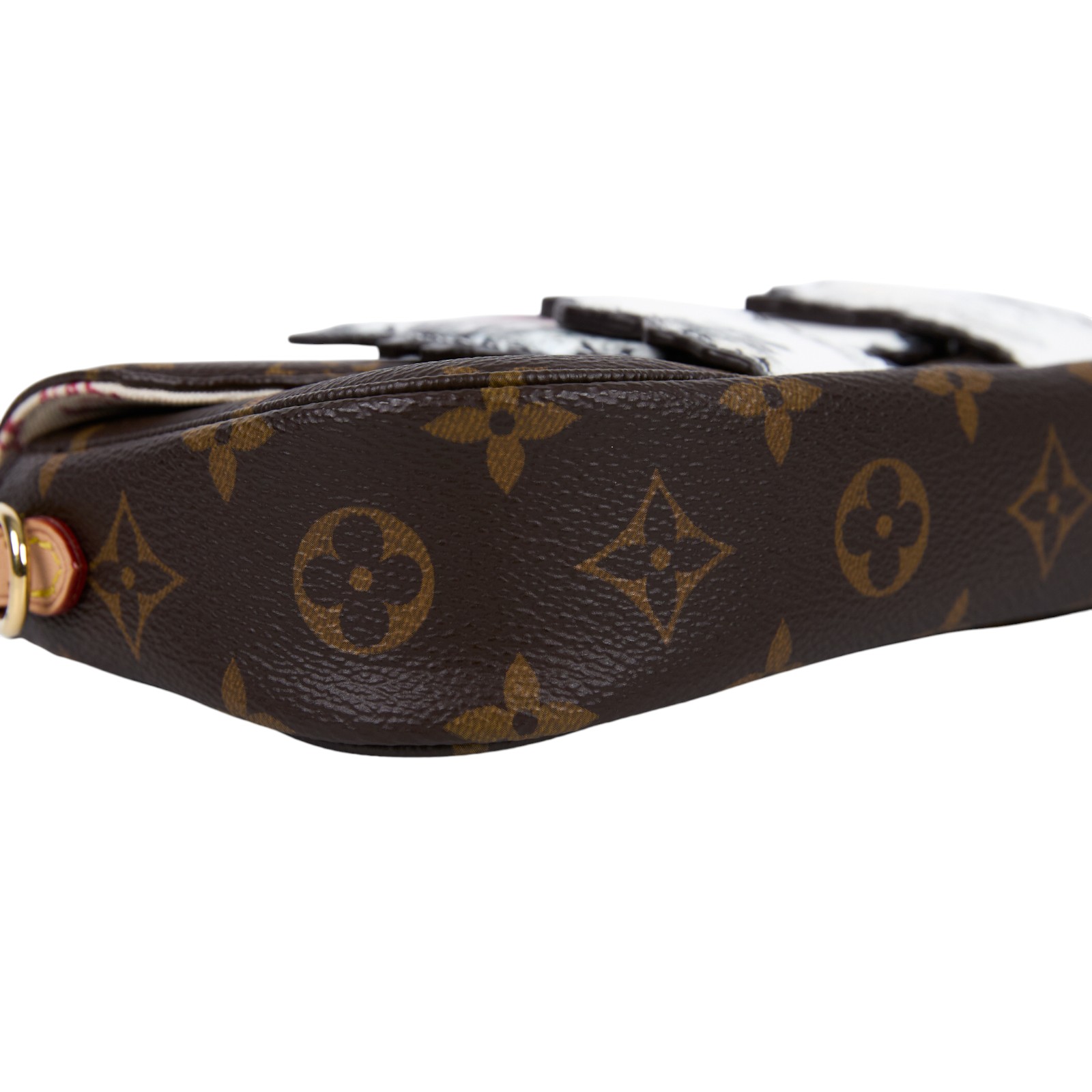 路易威登 LOUIS VUITTON Wallet on Chain 肩背包 手拿包 M15148 晶片款  原廠盒子/防塵袋/背帶/鍊帶