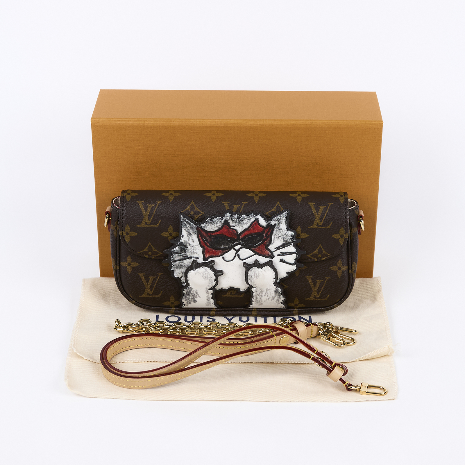 路易威登 LOUIS VUITTON Wallet on Chain 肩背包 手拿包 M15148 晶片款  原廠盒子/防塵袋/背帶/鍊帶