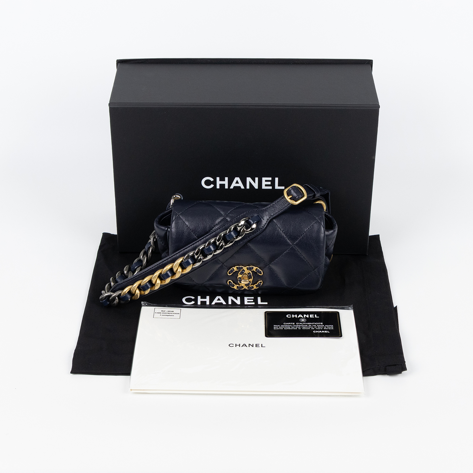 香奈兒 CHANEL CC LOGO 19 側背包 口蓋包 AS1163 30開 深藍19腰包 原廠盒子/防塵袋/保證卡