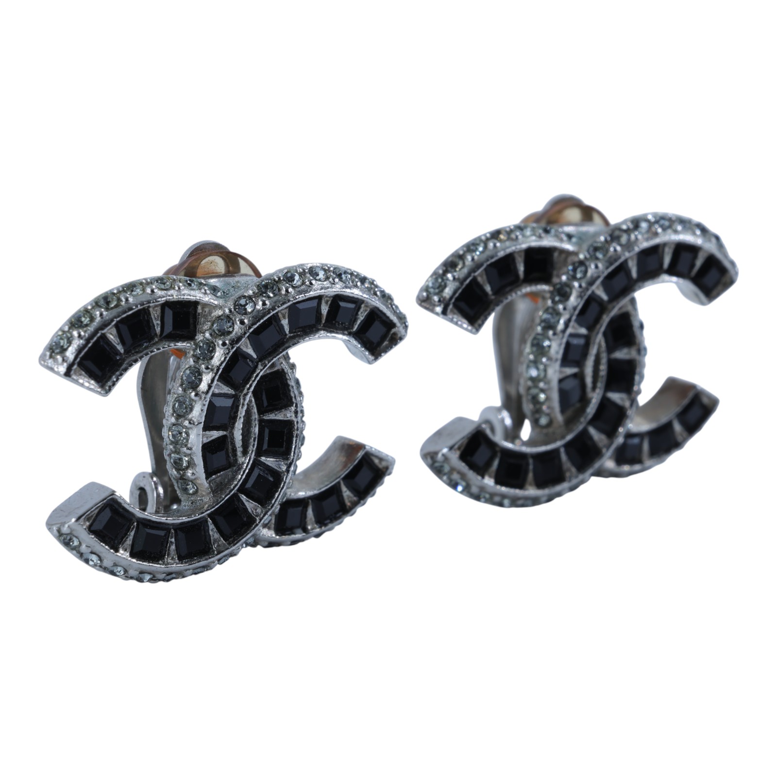 香奈兒 CHANEL CC LOGO 夾式 耳環 A15K 銀色黑石雙C夾式耳環 原廠盒子/內襯