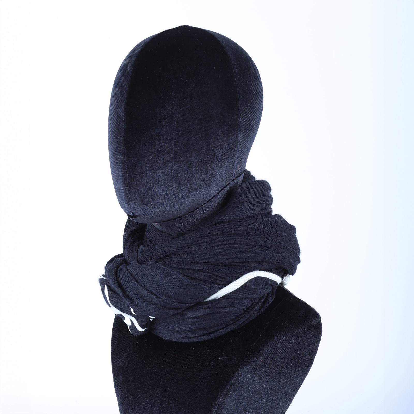 香奈兒 CHANEL CC LOGO 披肩 圍巾  黑雙C圍巾 無附屬品