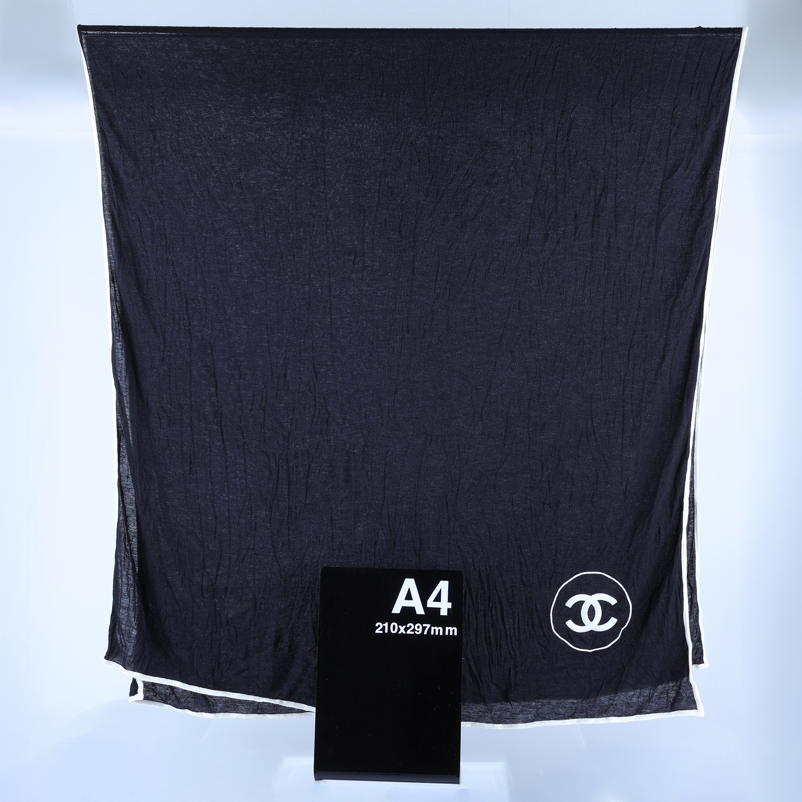 香奈兒 CHANEL CC LOGO 披肩 圍巾  黑雙C圍巾 無附屬品