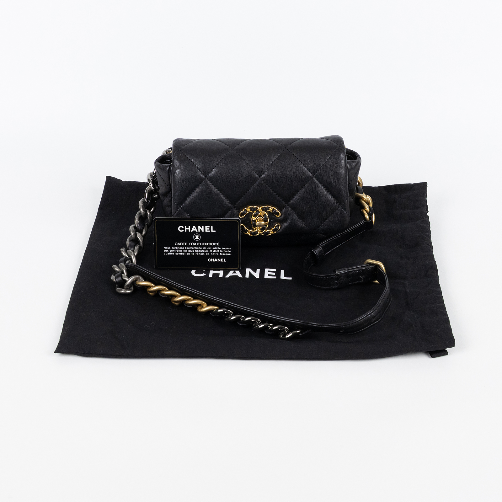 香奈兒 CHANEL CC LOGO 19 側背包 口蓋包 AS1163 28開黑19腰包 防塵袋/保證卡