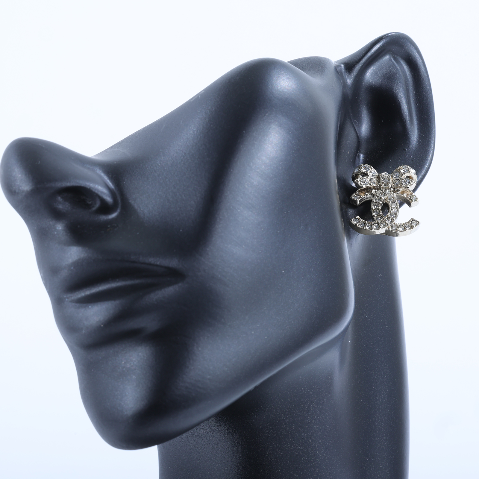 香奈兒 CHANEL CC LOGO 耳環 耳釘 ABA922 B10960B23S 金色蝴蝶結雙C耳環 原廠盒子/內襯