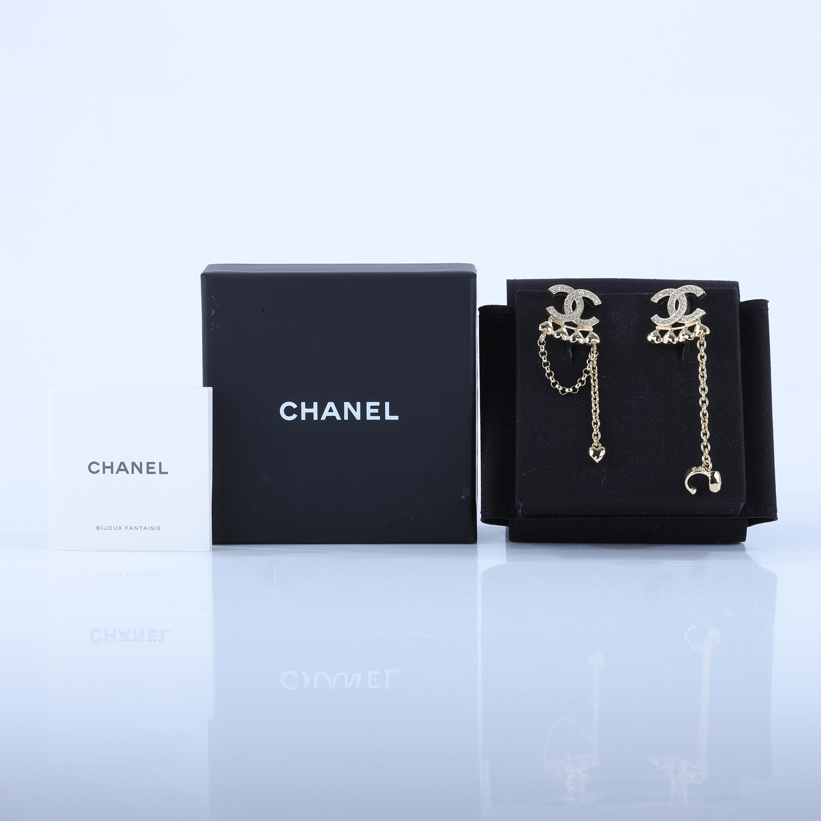 香奈兒 CHANEL CC LOGO 耳環 耳釘  金色雙C愛心耳釦耳環 原廠盒子/內襯