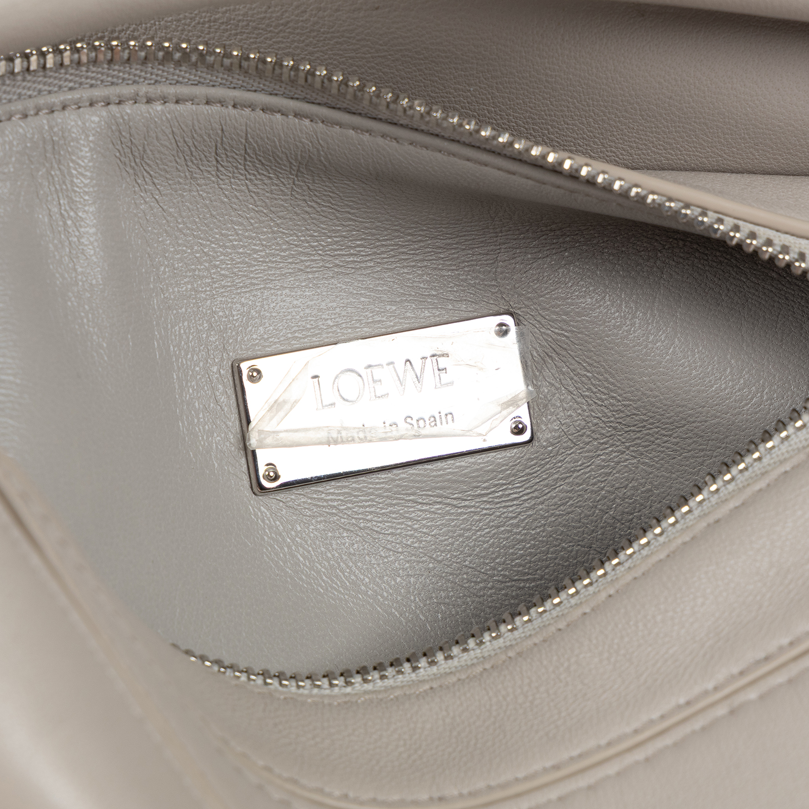 羅意威 LOEWE Puzzle mini 手提 肩背包 A510PLIX04 米灰PUZZLE MINI 原廠盒子/防塵袋/購買證明