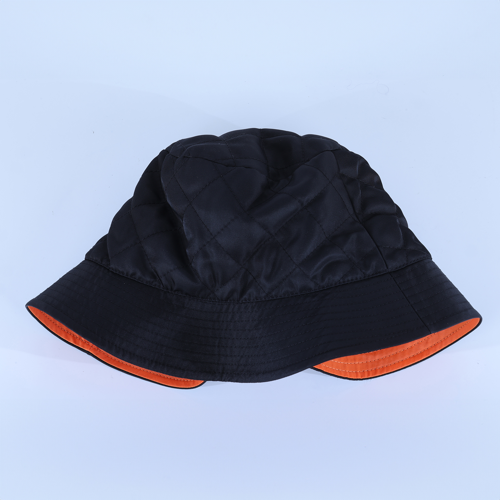 思琳 CELINE Triomphe 水桶帽 2AUB8930C_M 黑色尼龍漁夫帽#M 無附屬品