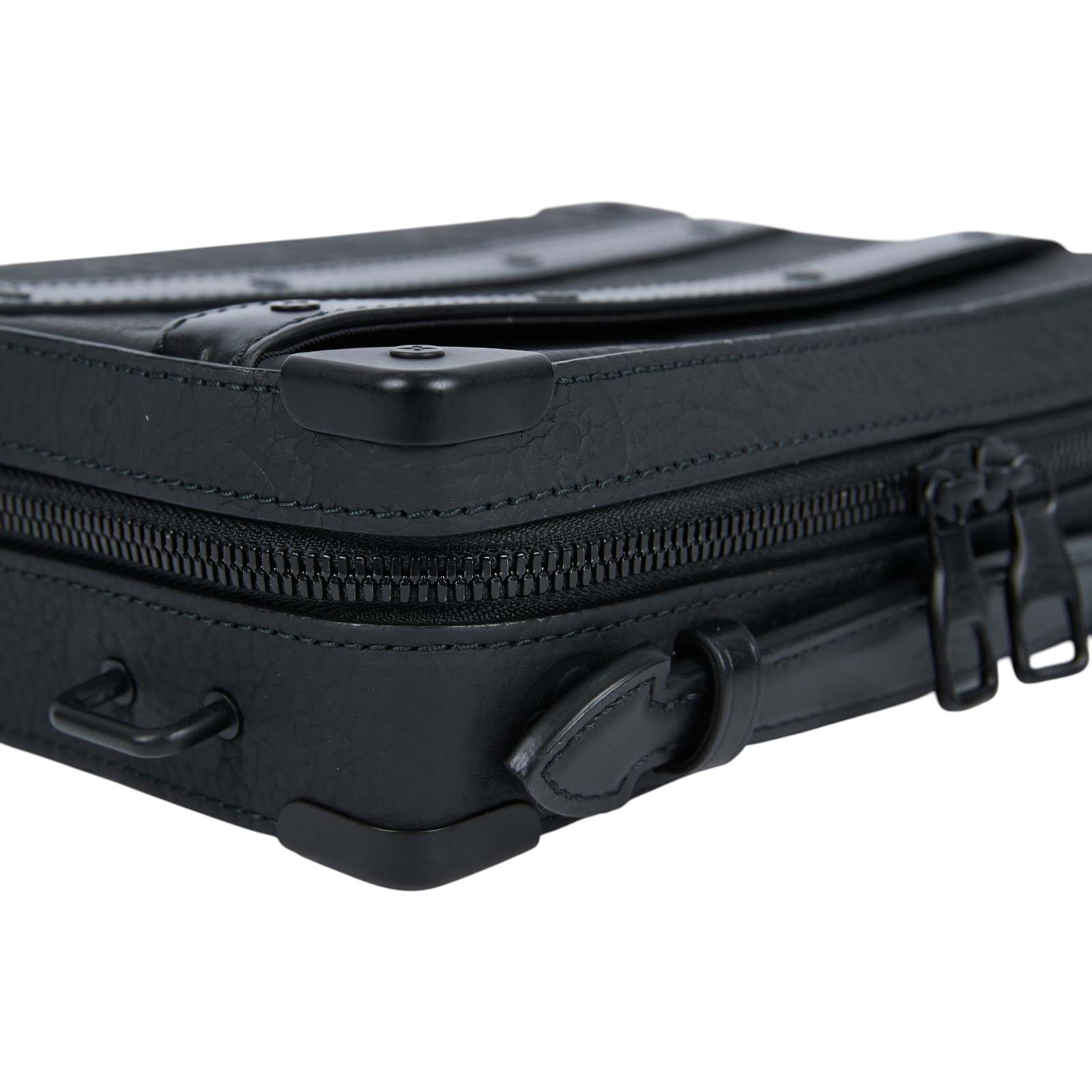 路易威登 LOUIS VUITTON Handle Soft Trunk 郵差 斜挎包 黑色 M59163 晶片款 黑原花壓紋SOFT TRUNK 無附屬品