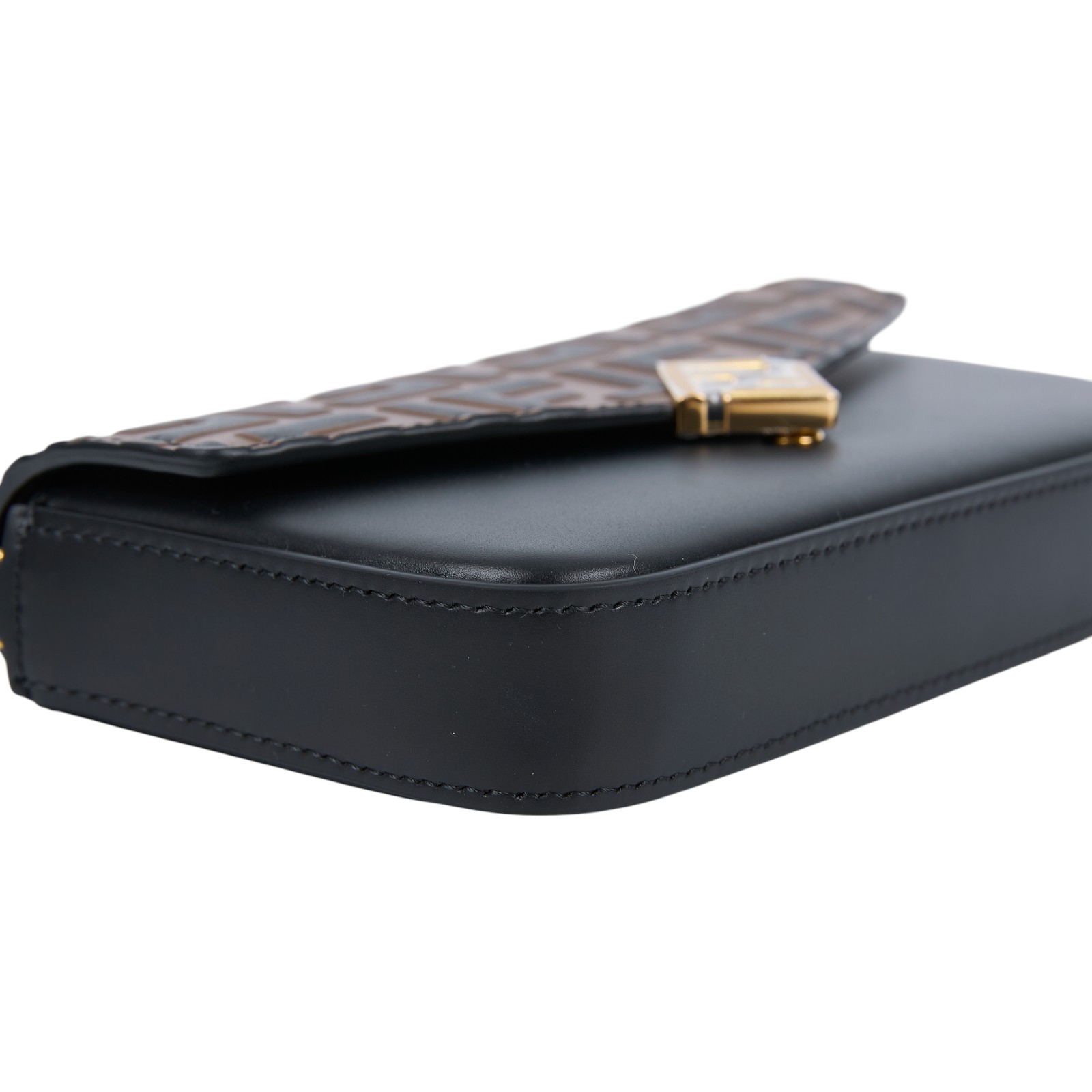 芬迪 FENDI FF Diamonds 鏈帶 皮夾 錢包 8M0509AVN9 棕FF WOC 原廠盒子/防塵袋