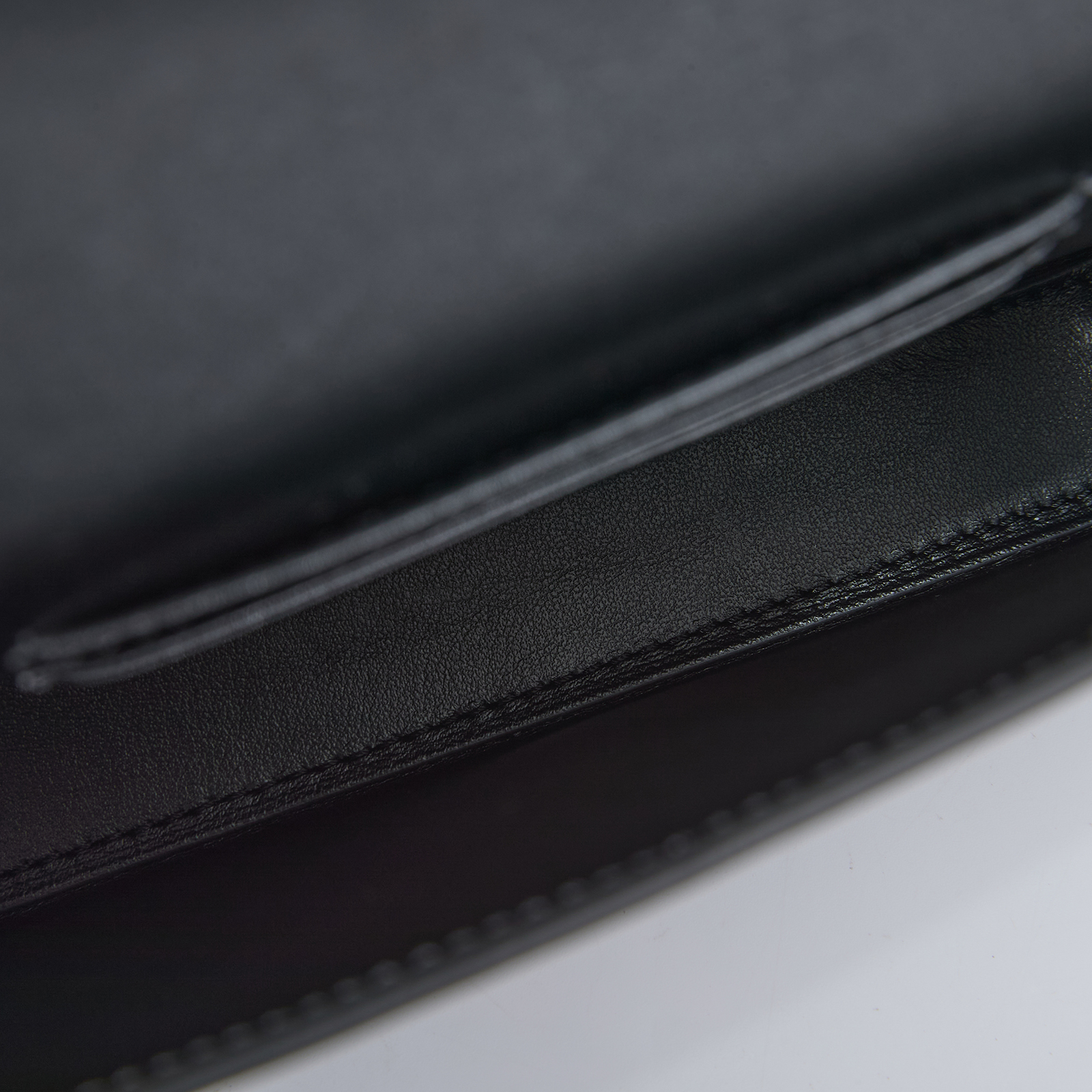 芬迪 FENDI FF Diamonds 鏈帶 皮夾 錢包 8M0509AVN9 棕FF WOC 原廠盒子/防塵袋