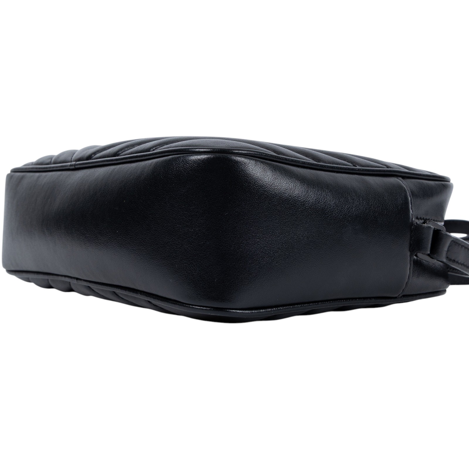 聖羅蘭 YSL SAINT LAURENT Monogram V字紋 流蘇 斜背包 520534DV708 SO BLACK流蘇相機包 無附屬品