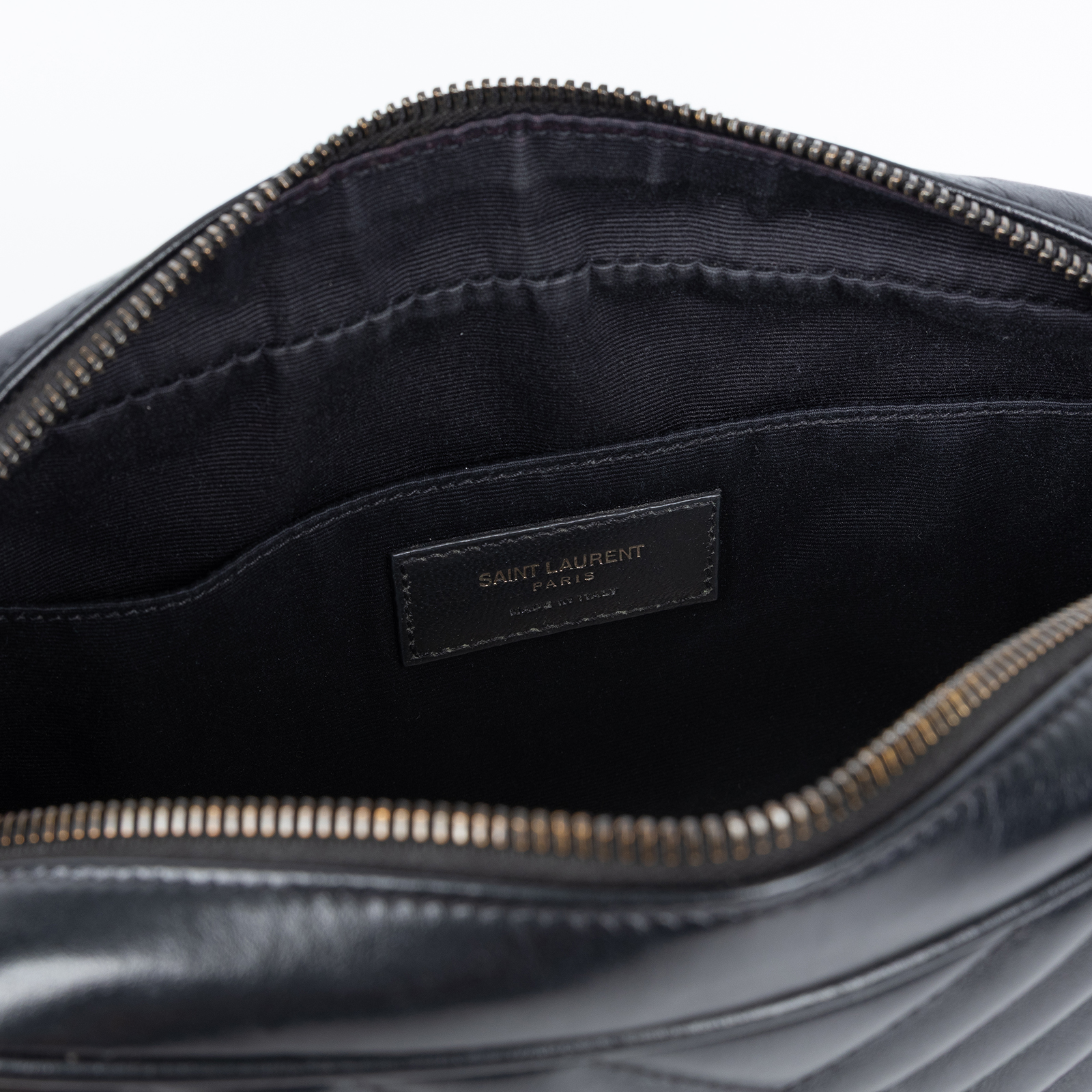 聖羅蘭 YSL SAINT LAURENT Monogram V字紋 流蘇 斜背包 520534DV708 SO BLACK流蘇相機包 無附屬品