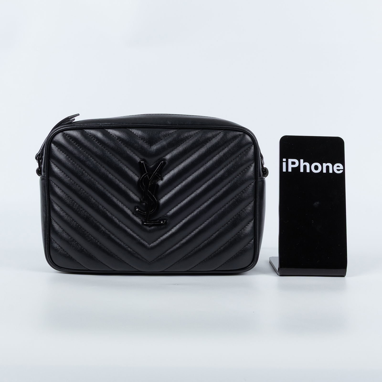 聖羅蘭 YSL SAINT LAURENT Monogram V字紋 流蘇 斜背包 520534DV708 SO BLACK流蘇相機包 無附屬品