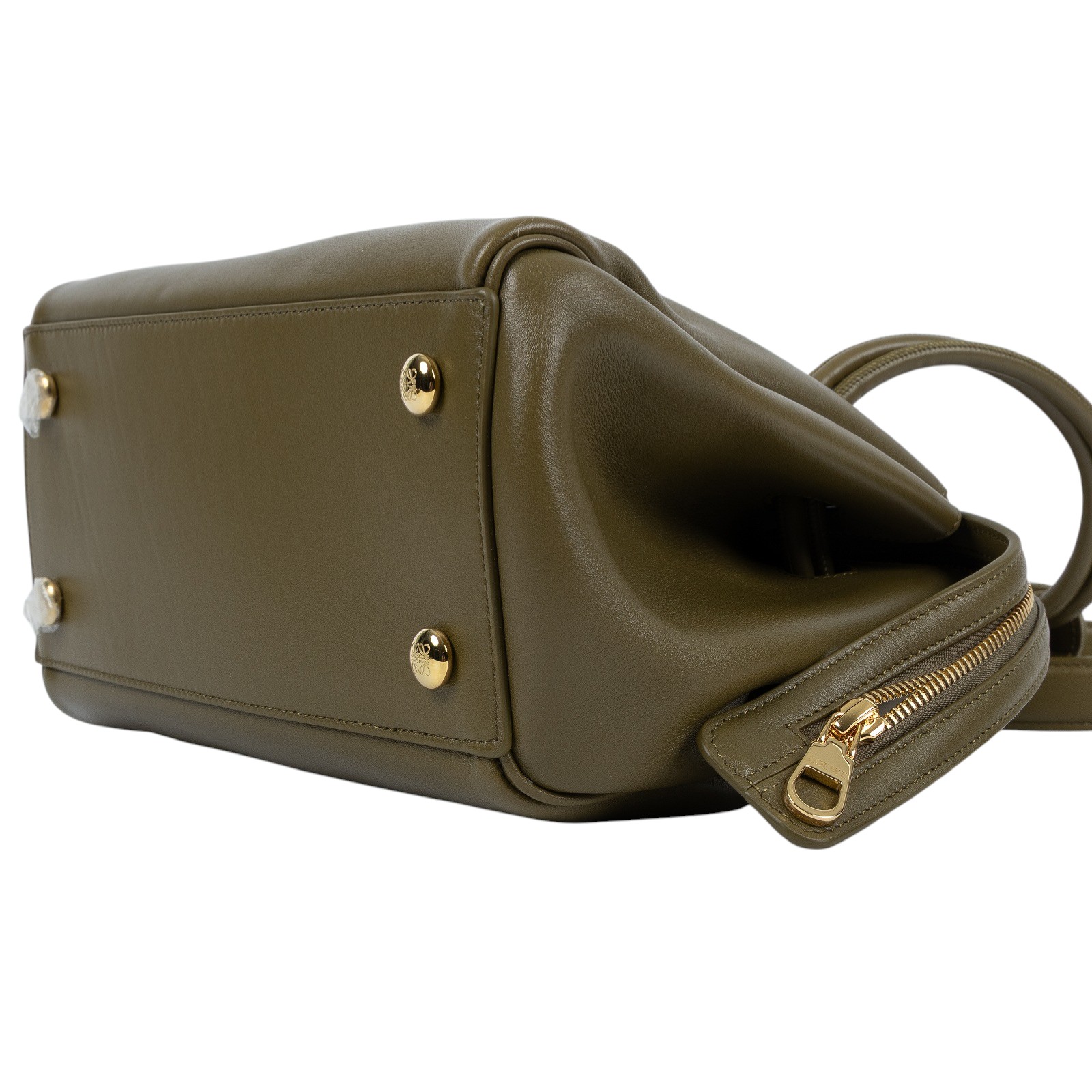 羅意威 LOEWE Madrid 柔軟小牛皮 包款 中型 AANBAB1X01 綠MADRID SMALL 防塵袋/背帶