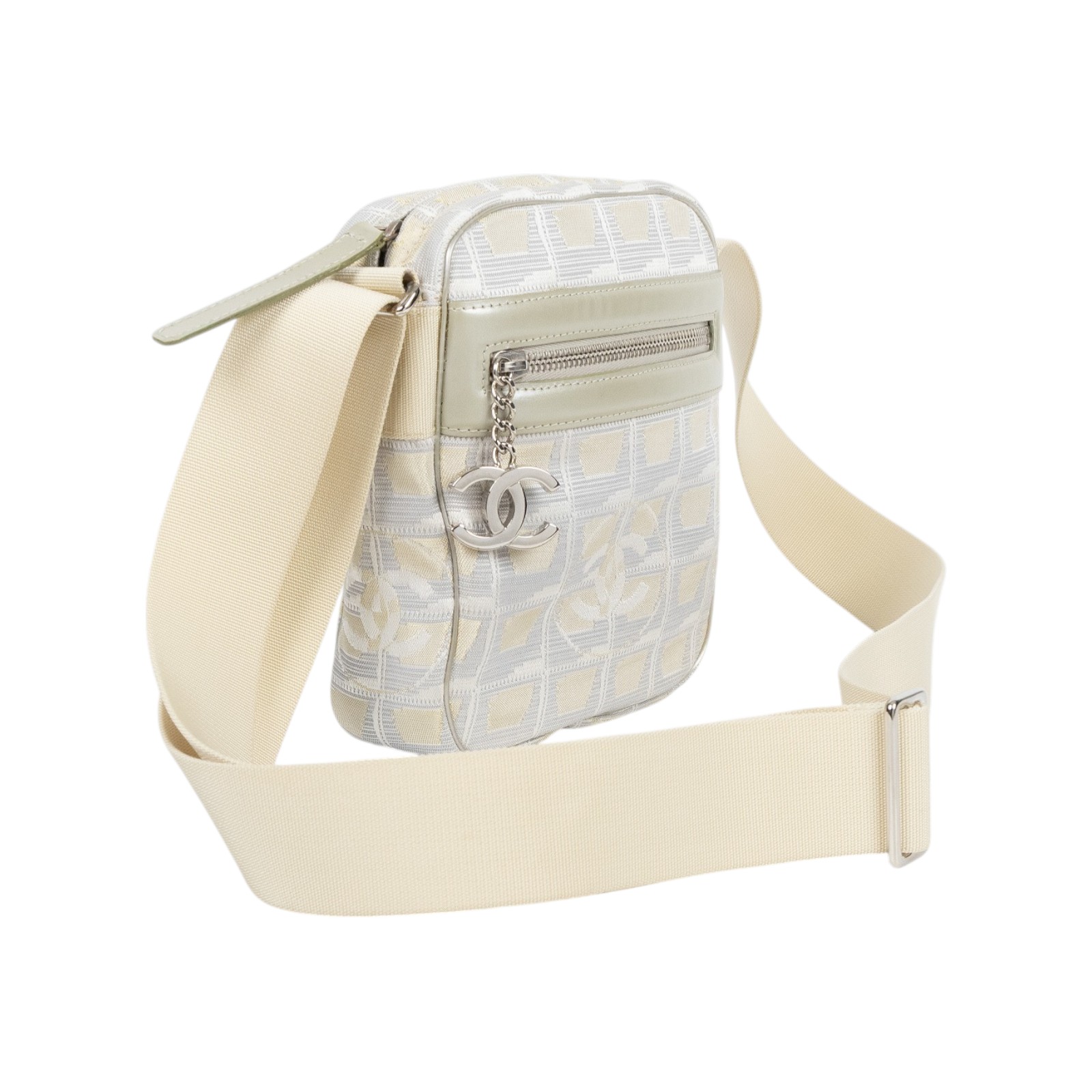 香奈兒 CHANEL CC LOGO 斜背包 肩背包 A30913 10開 白帆布肩背包 無附屬品