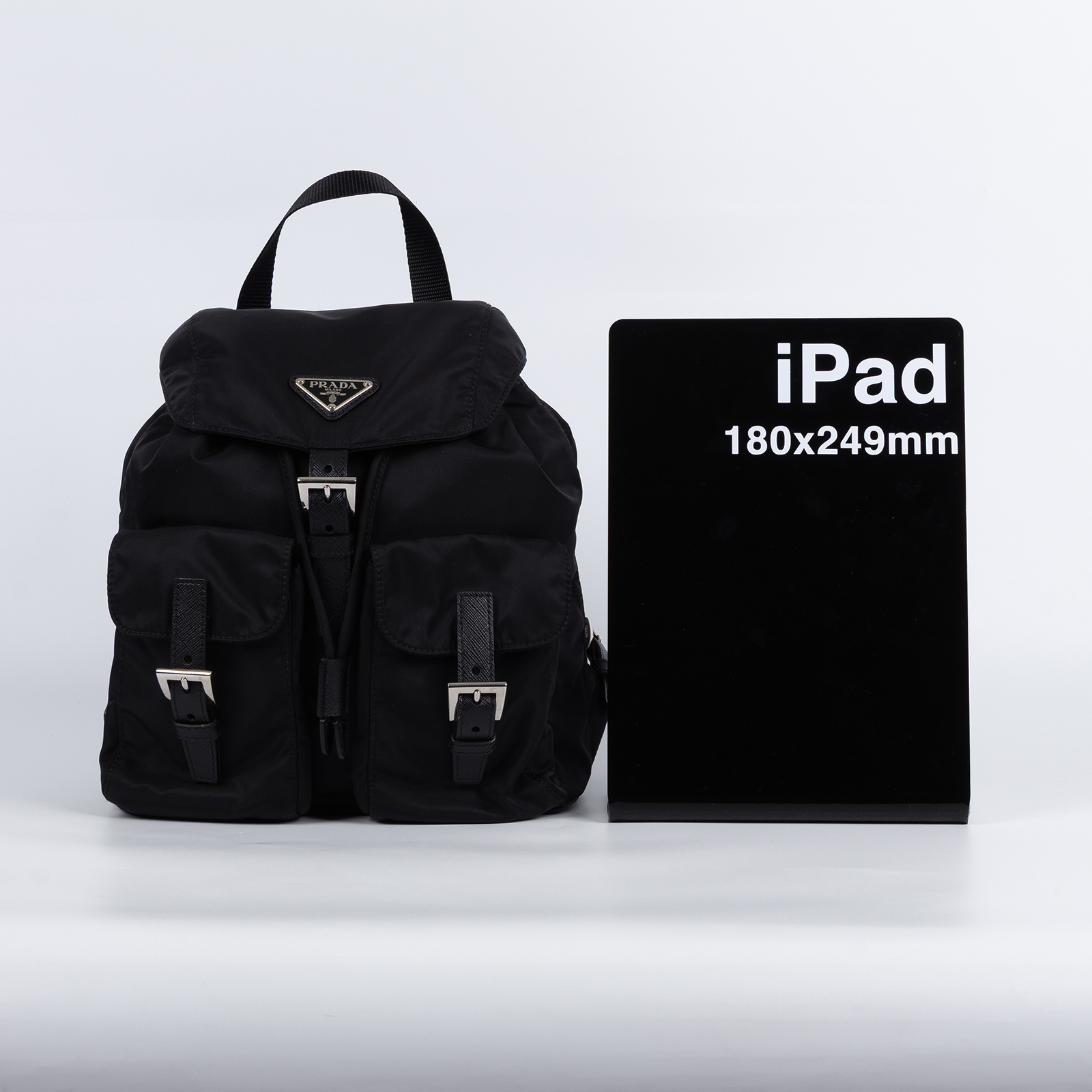 普拉達 PRADA Re-Nylon 背囊 小型 1BZ677_RV44 黑尼龍RE-NYLON後背包 小 防塵袋