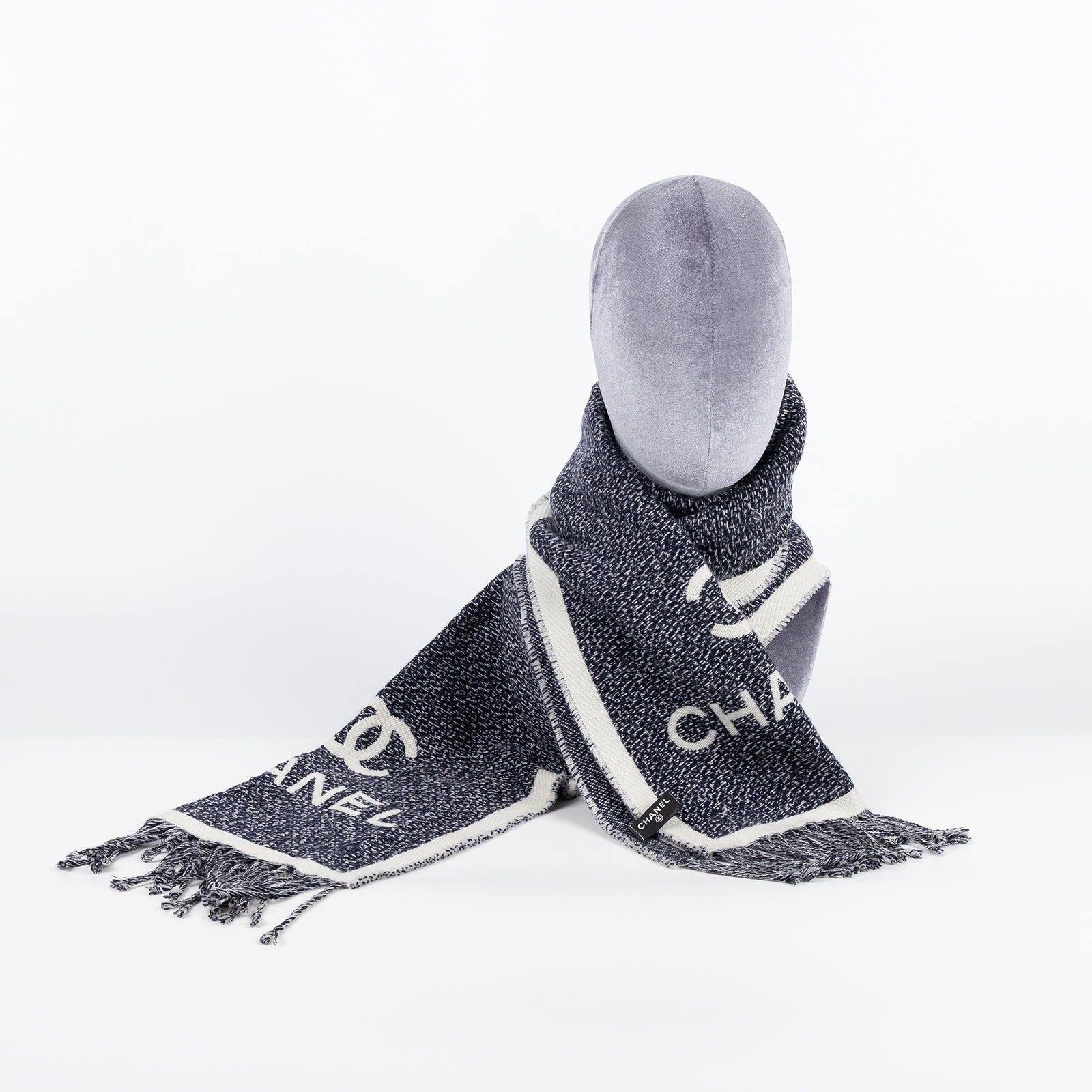 香奈兒 CHANEL 圍巾 披肩  白/深藍雙面羊毛圍巾 無附屬品